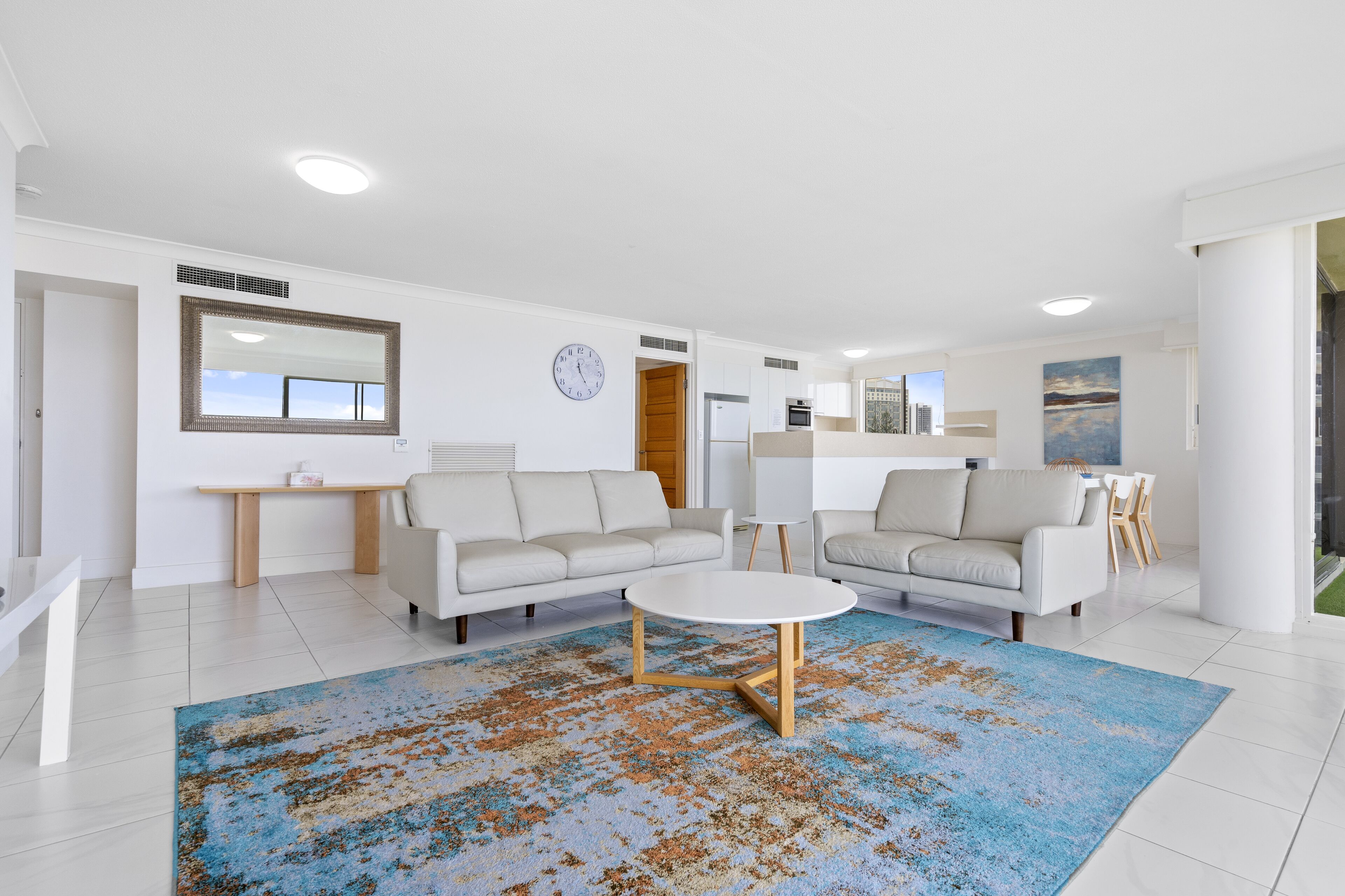 Premiere Apartments by Holiday Rental Surfers Paradise
