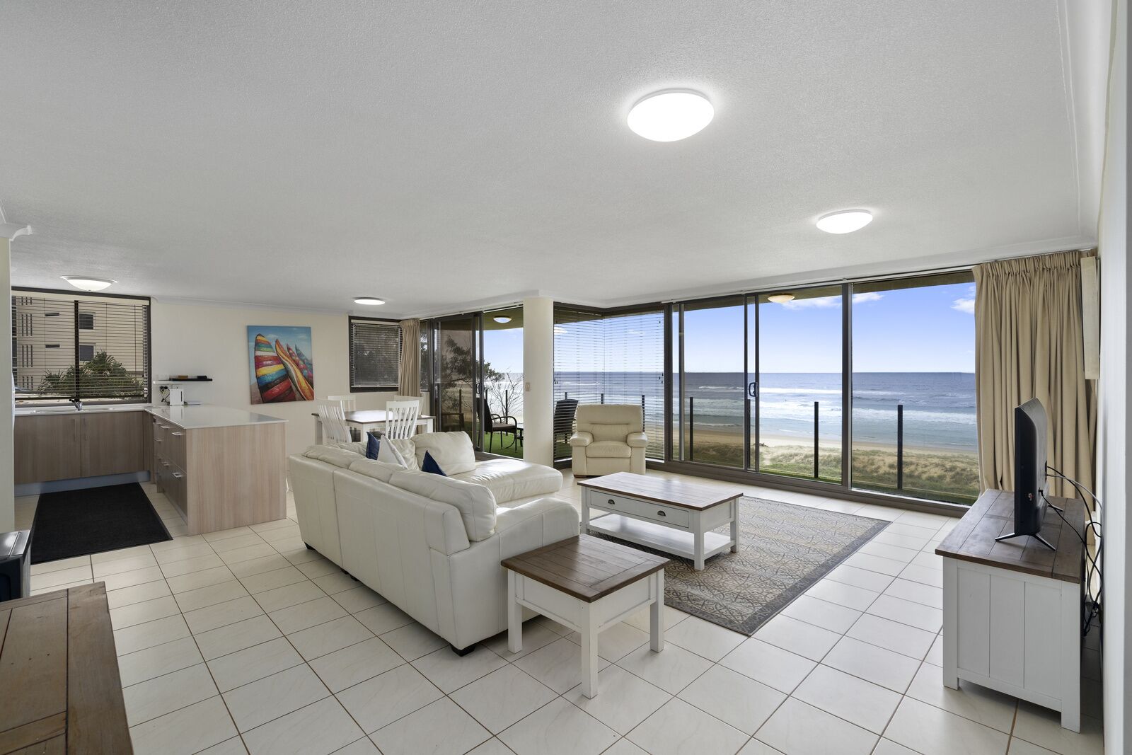 Premiere Apartments by Holiday Rental Surfers Paradise