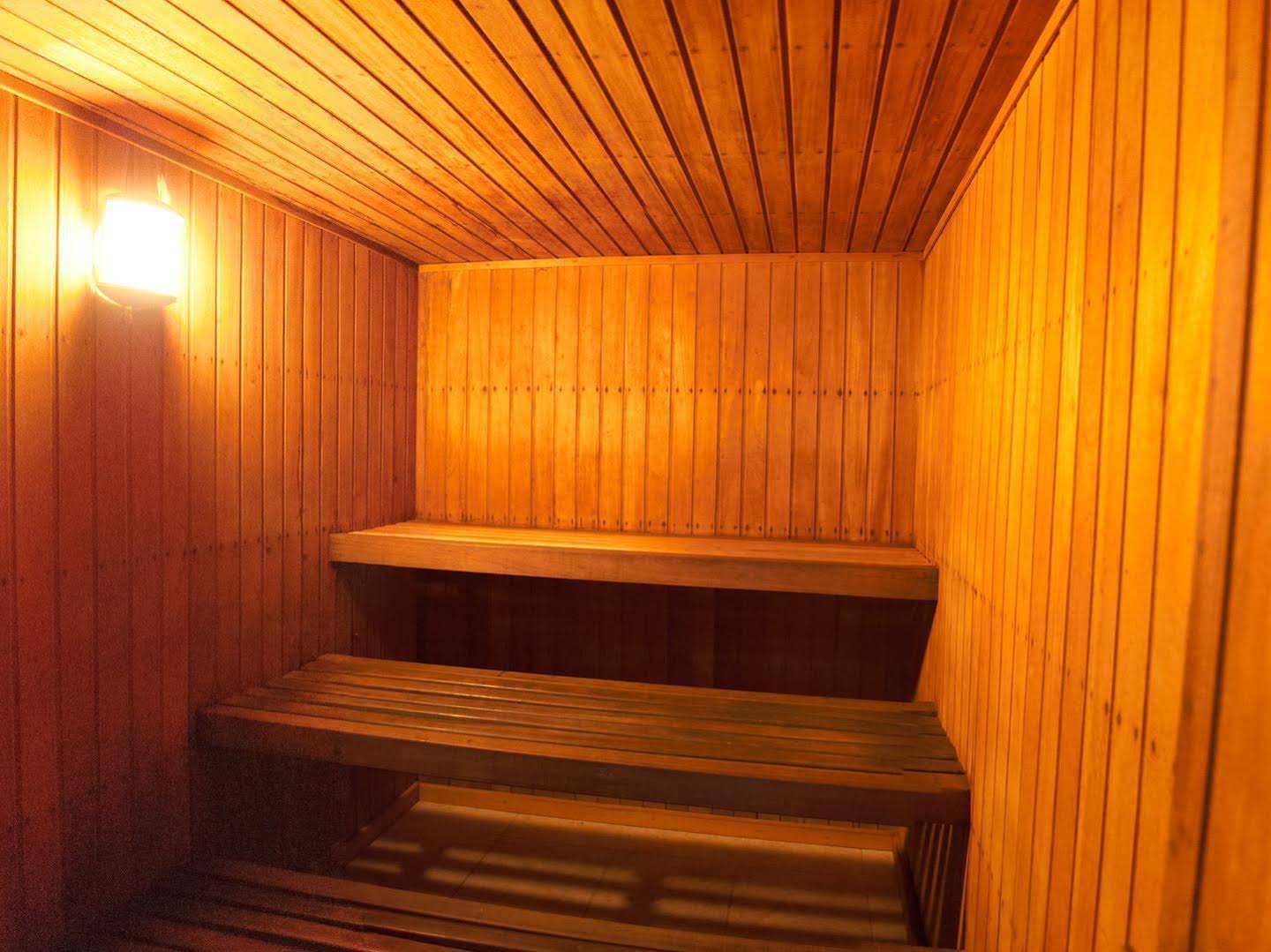 Quarterdeck Apartments