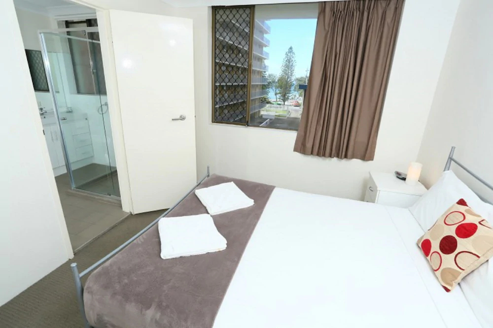 St Tropez Holiday Apartments