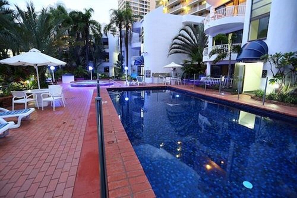 St Tropez Holiday Apartments