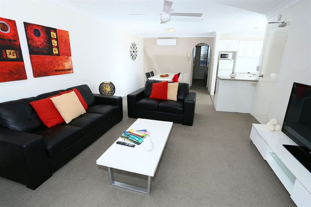 St Tropez Holiday Apartments