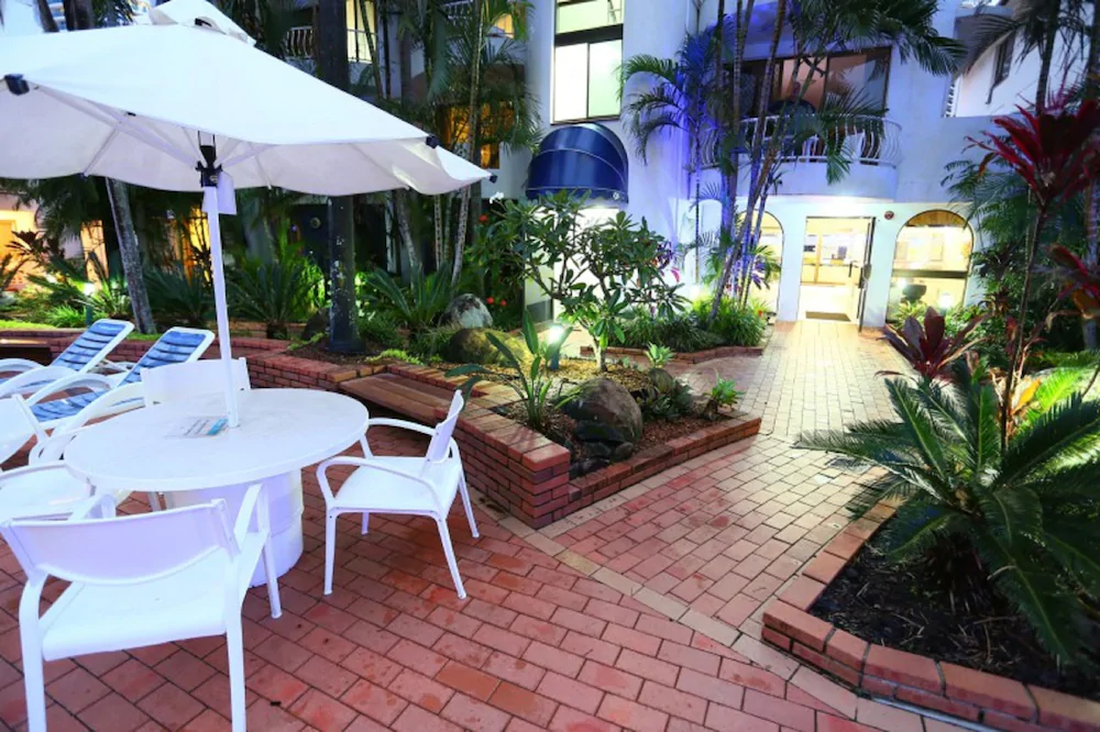 St Tropez Holiday Apartments