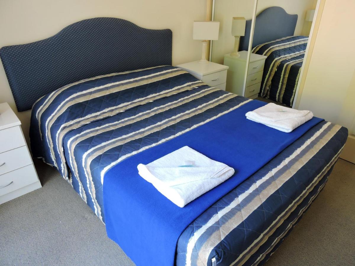 Surfers Beach Resort One