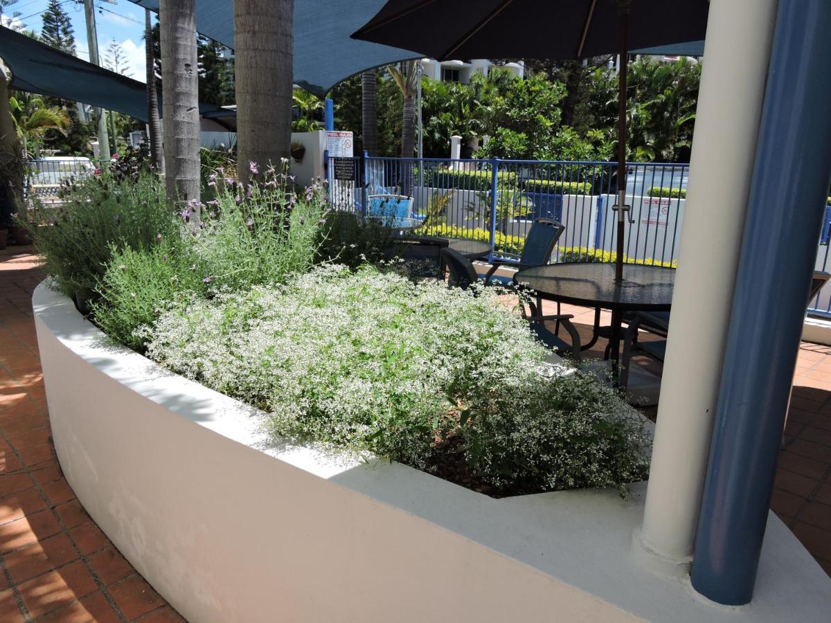 Surfers Beach Resort One