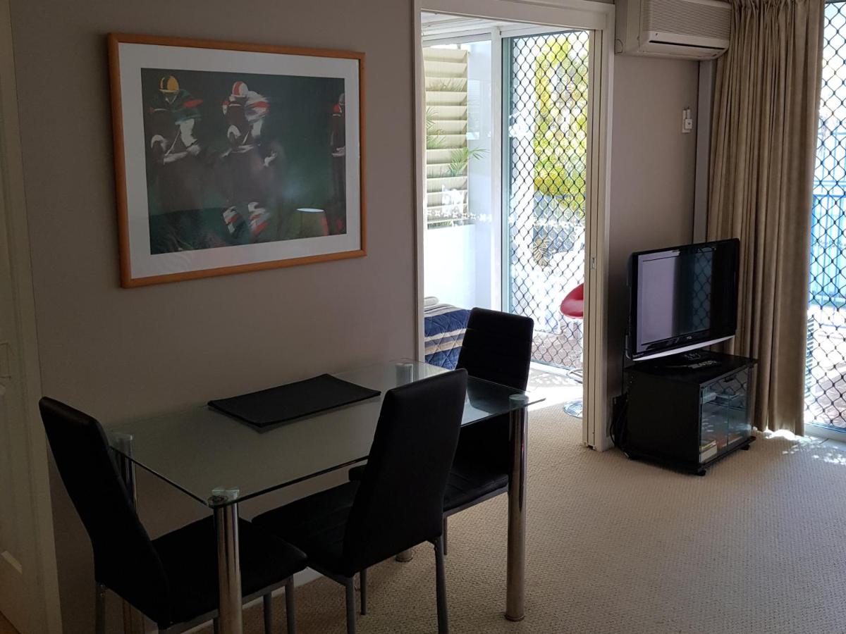 Surfers Beach Resort One