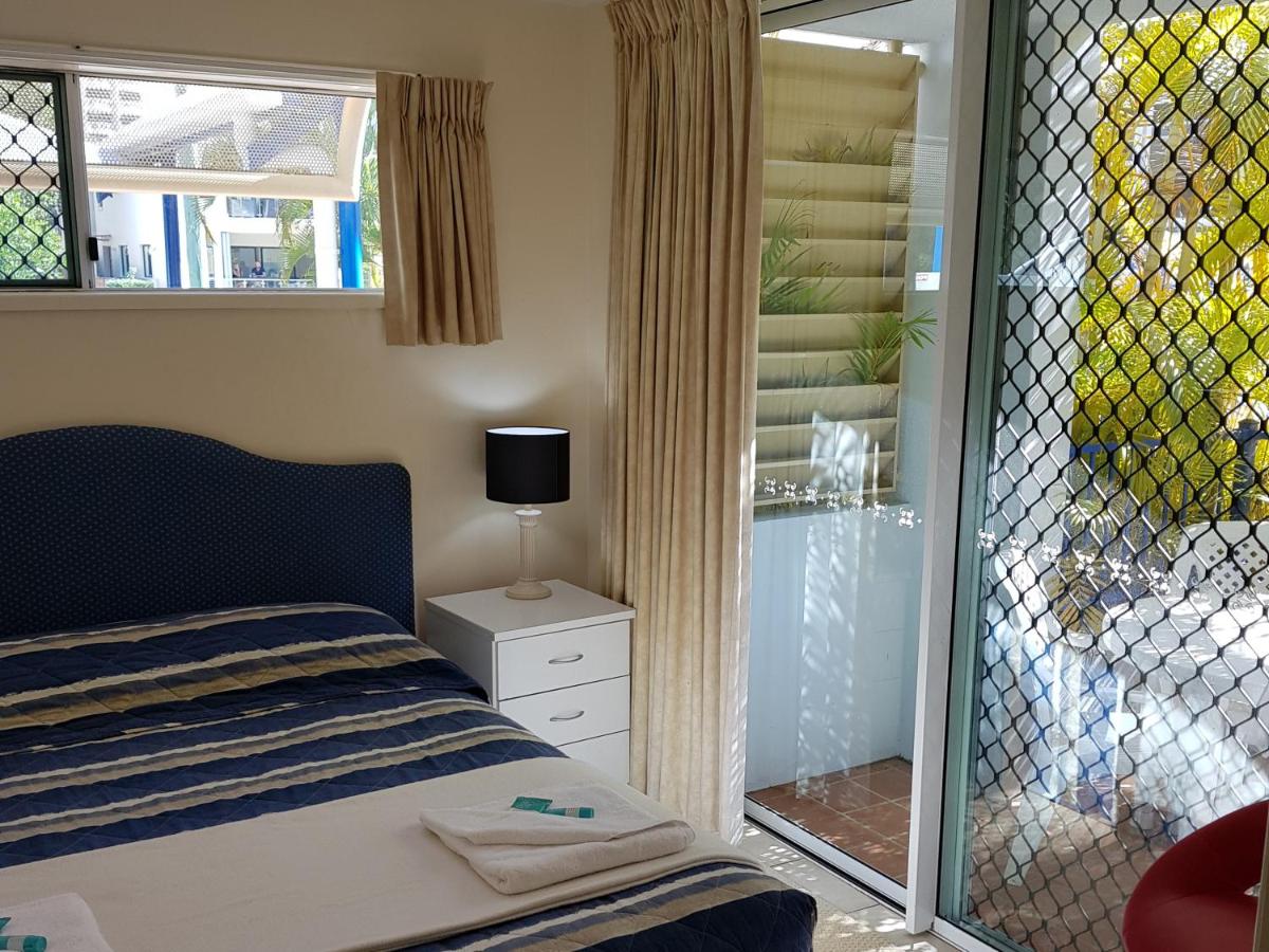 Surfers Beach Resort One