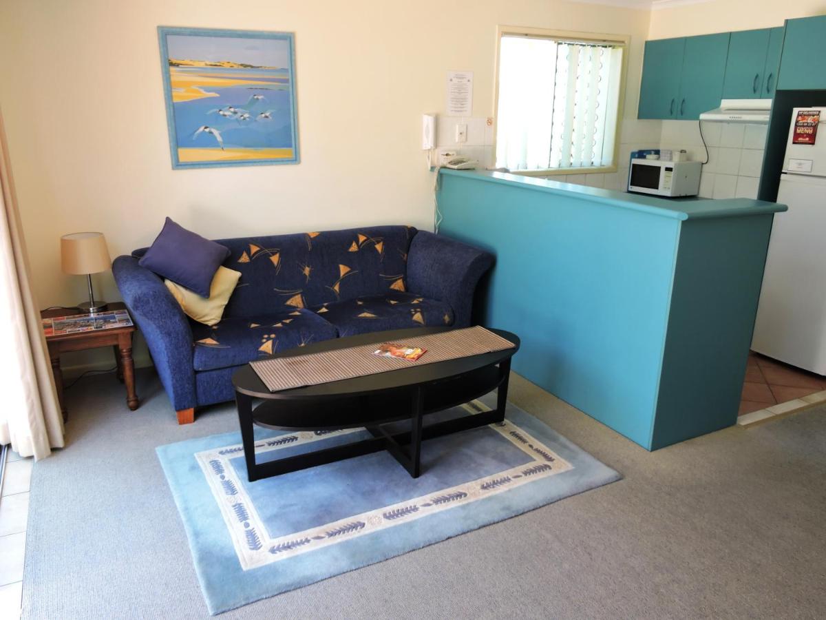 Surfers Beach Resort One