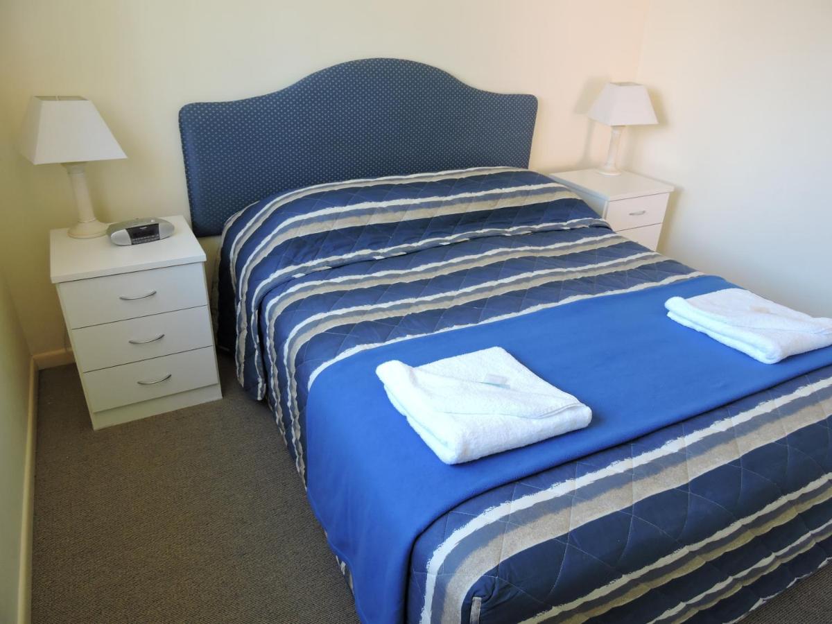 Surfers Beach Resort One