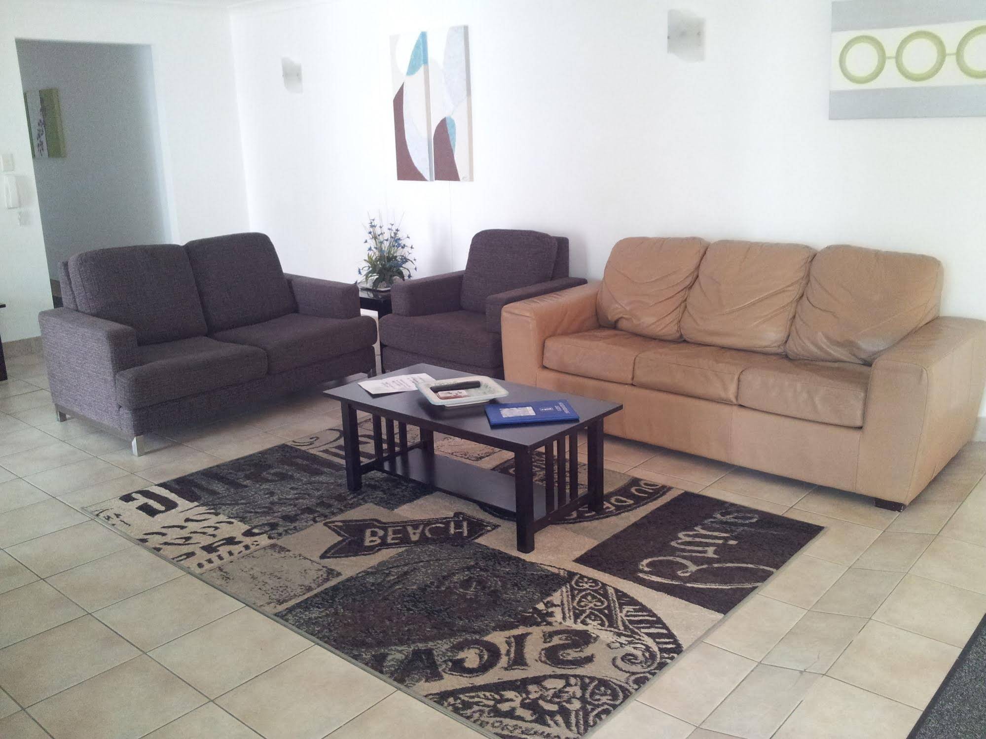 Surfers Chalet