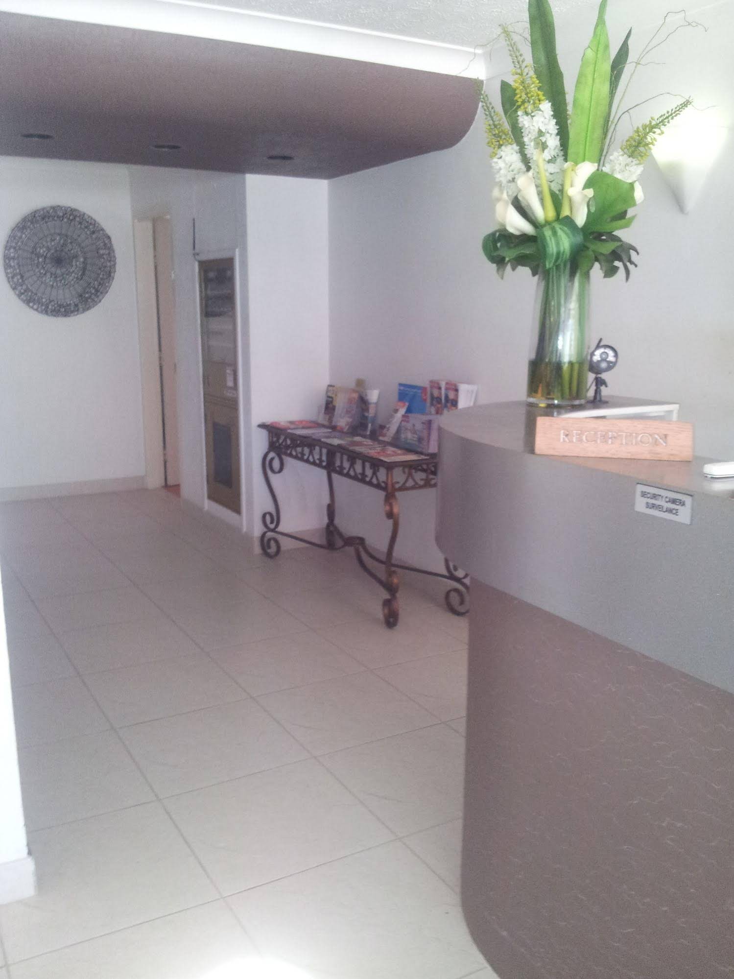 Surfers Chalet