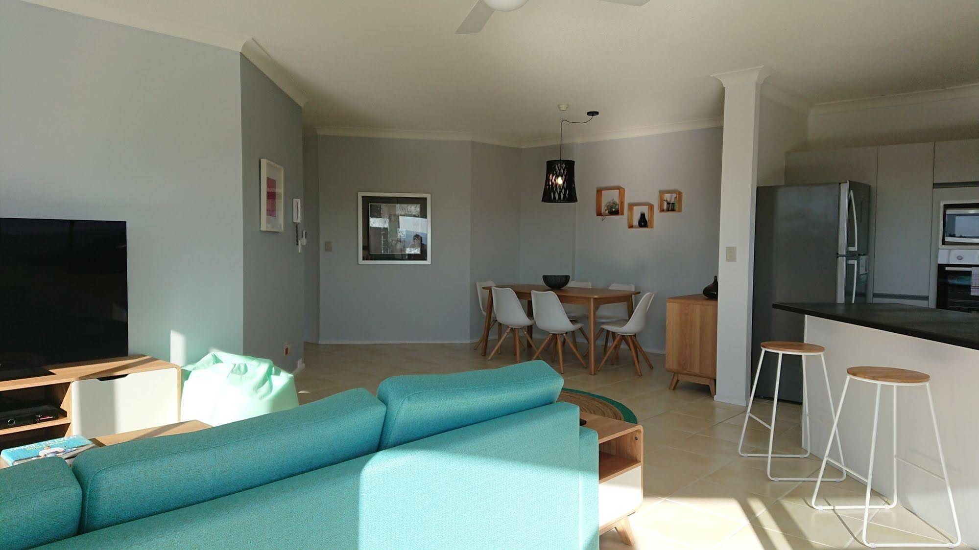 Surfers Hawaiian Holiday Apartments