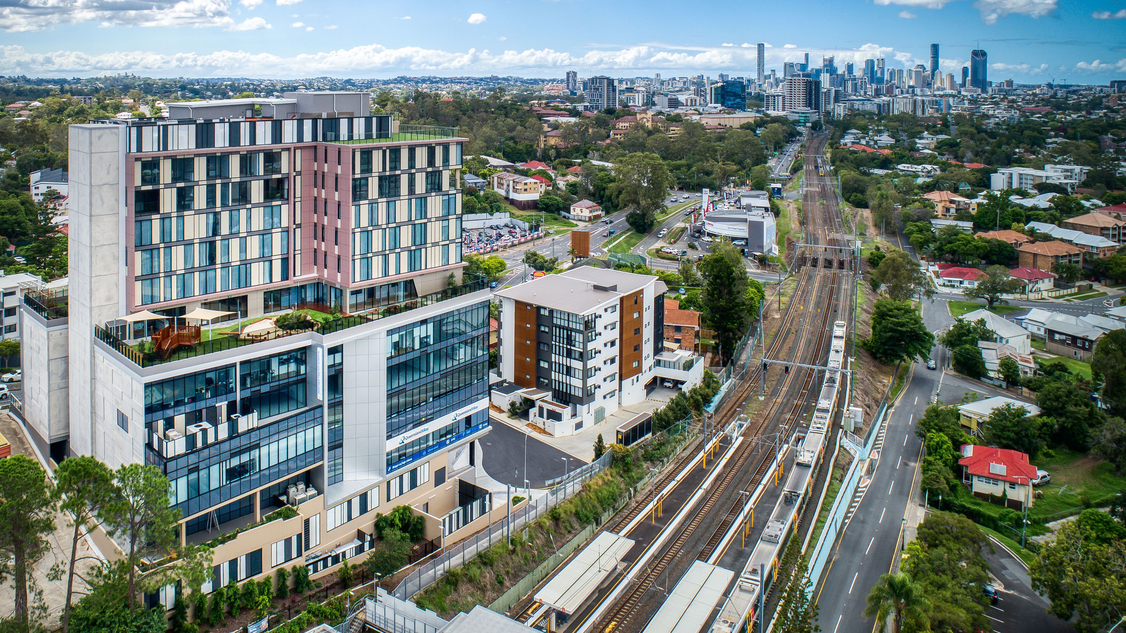 Essence Suites Taringa