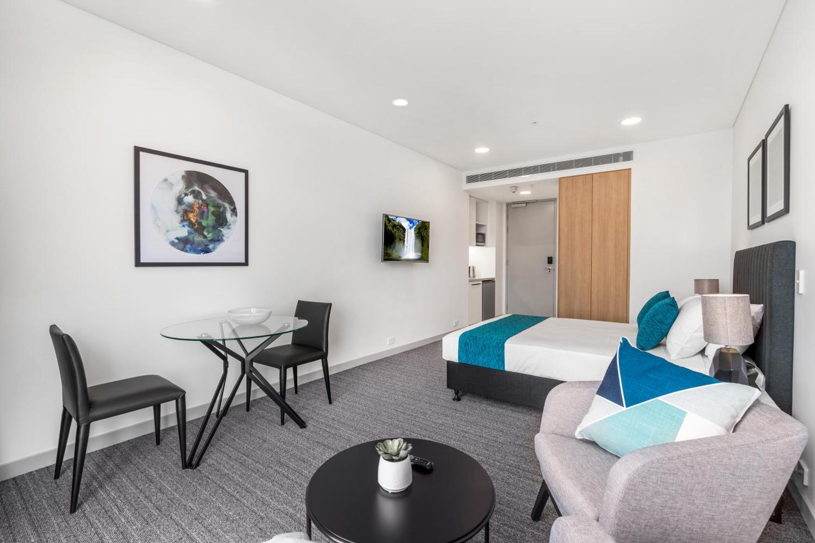 Essence Suites Taringa
