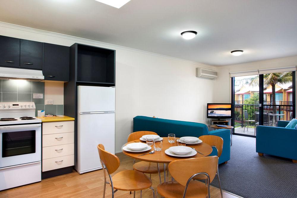 Noosa Lakes Resort