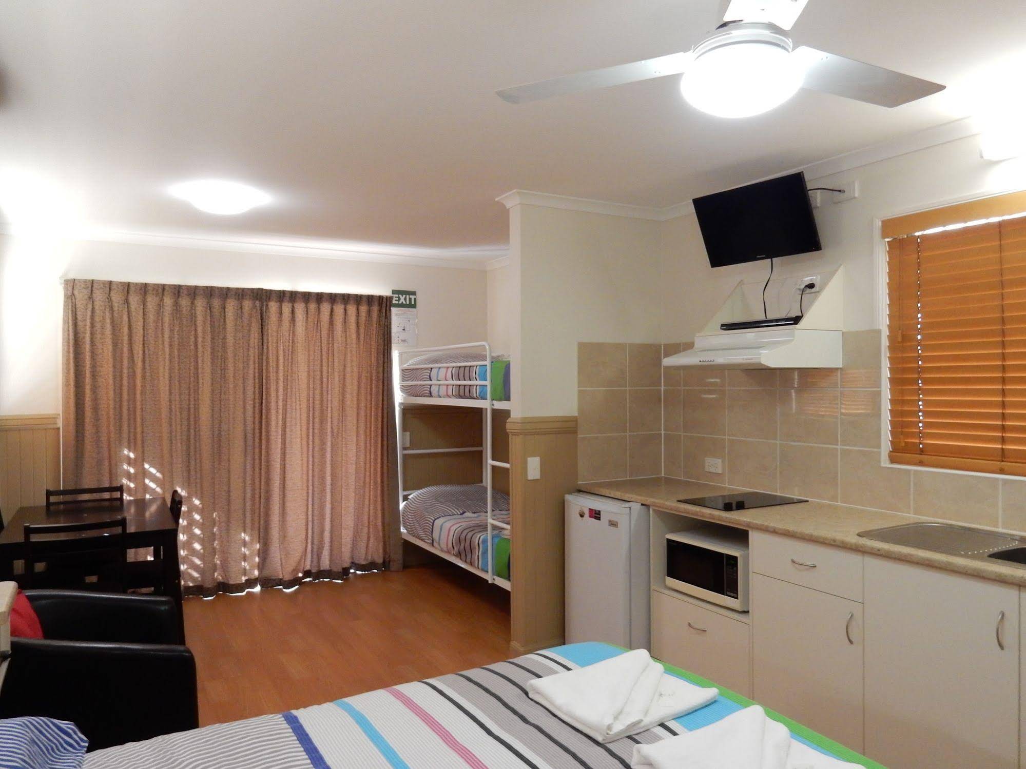 Tiaro Tourist StopOver