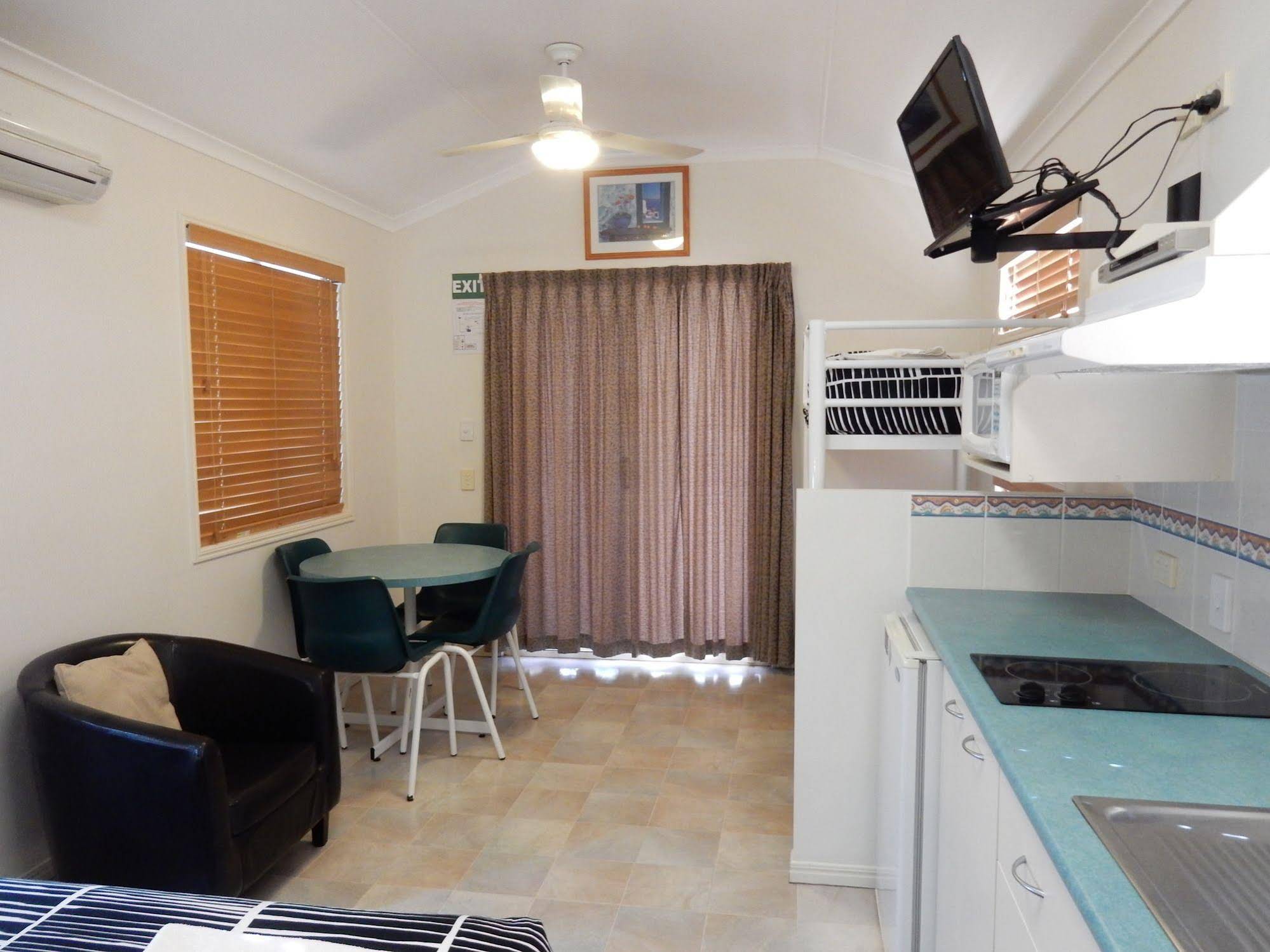 Tiaro Tourist StopOver