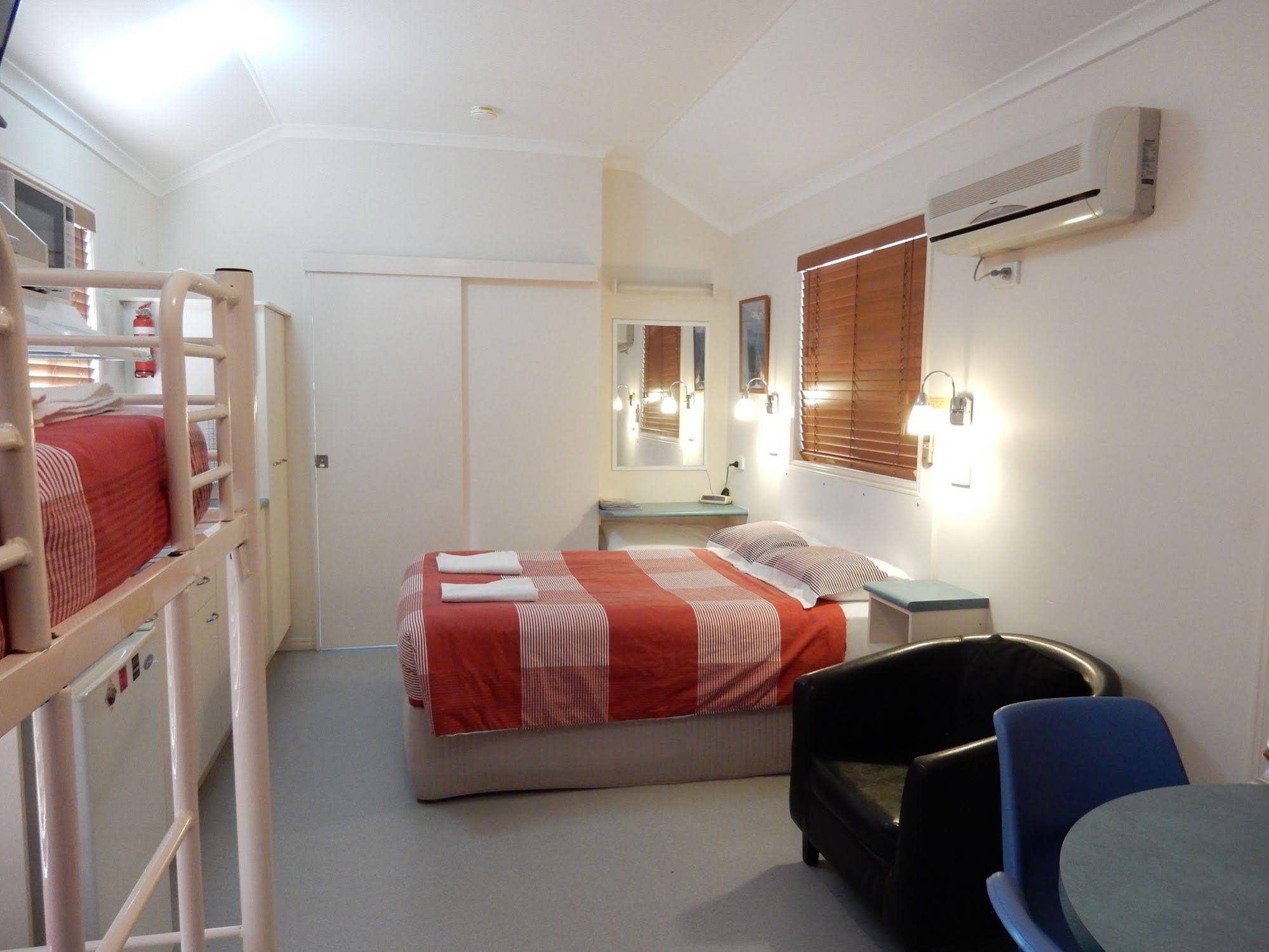 Tiaro Tourist StopOver