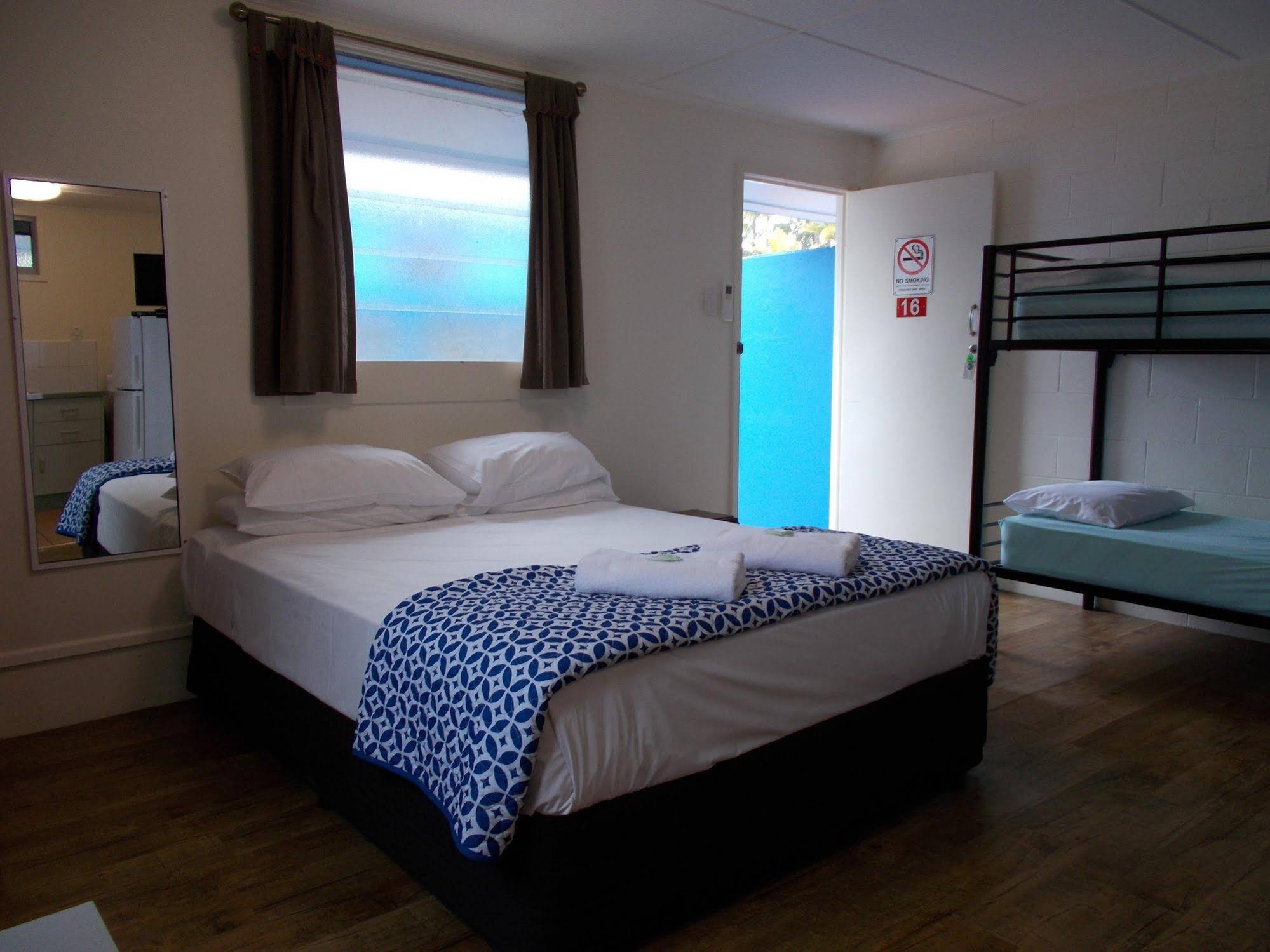 Lake Tinaroo Holiday Park
