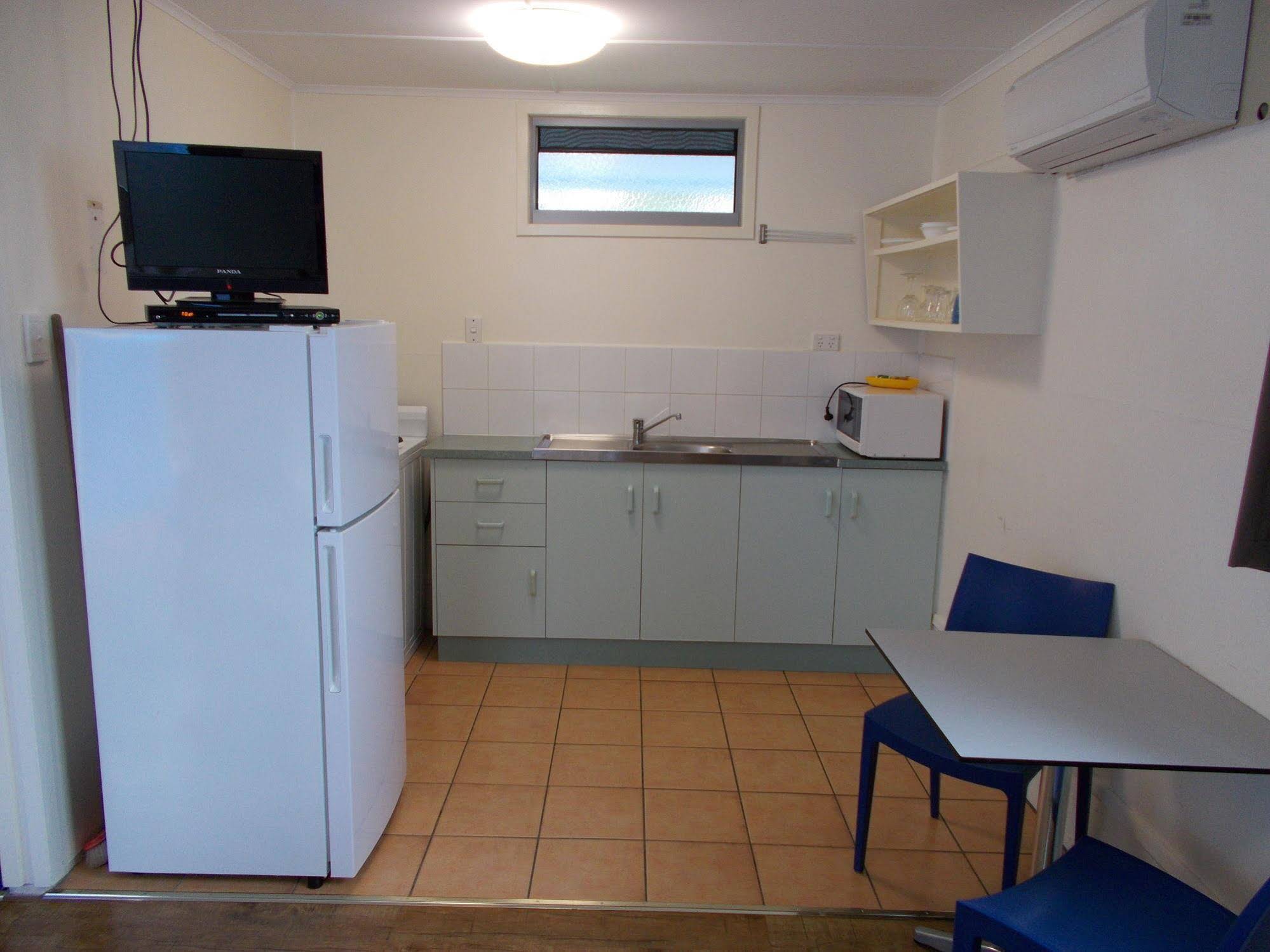 Lake Tinaroo Holiday Park