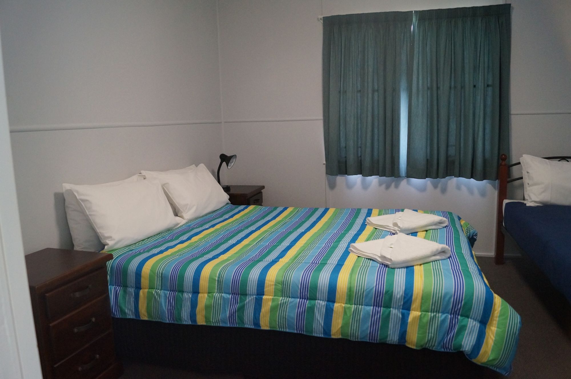 Sleepy Lagoon Hotel Motel