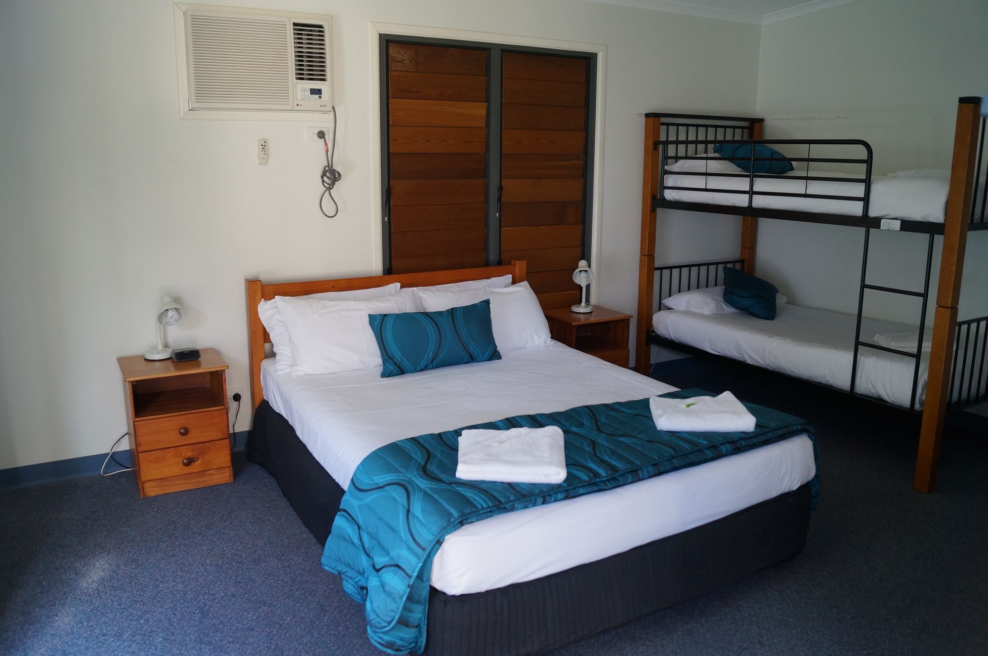 Sleepy Lagoon Hotel Motel