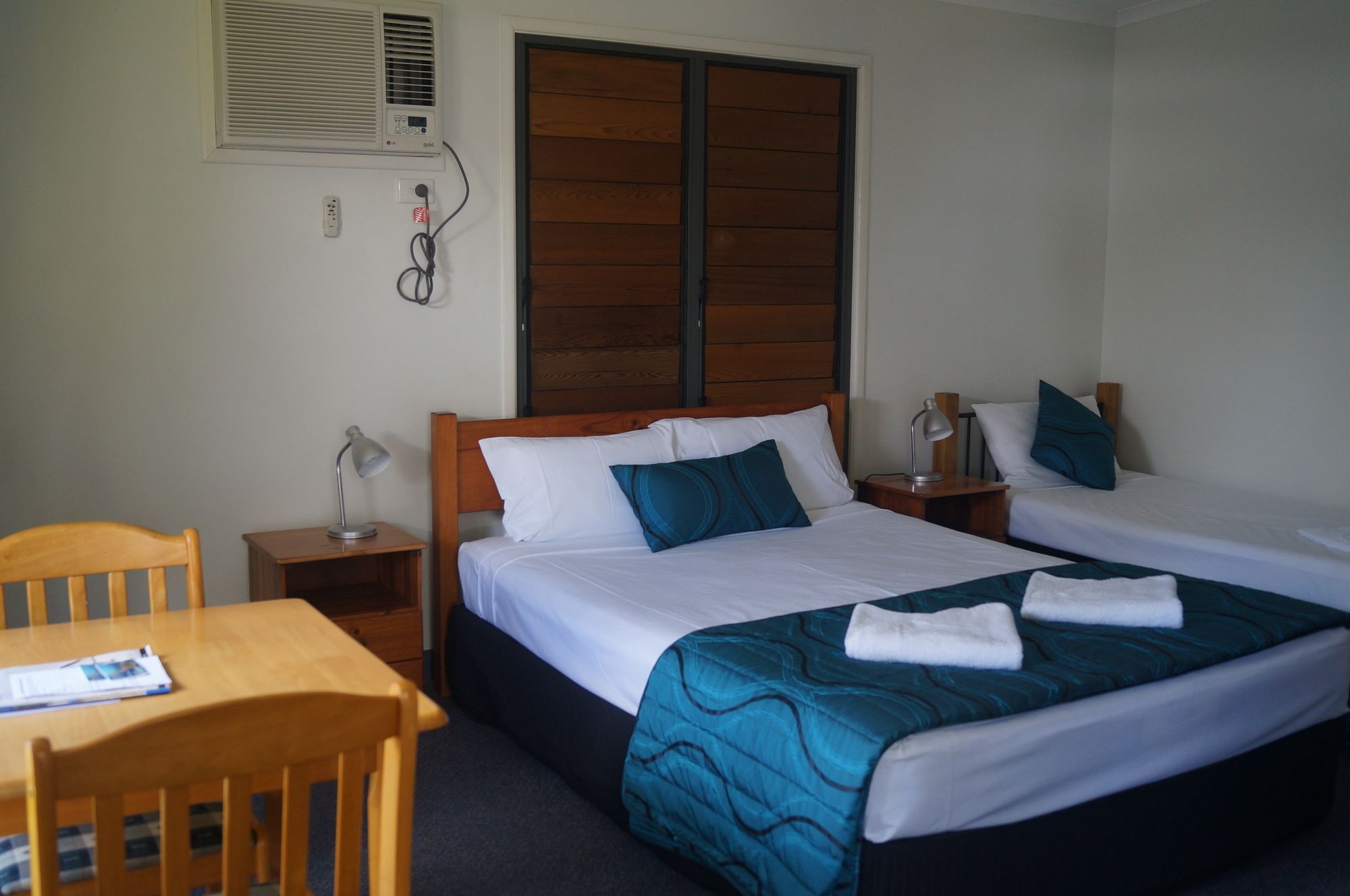Sleepy Lagoon Hotel Motel