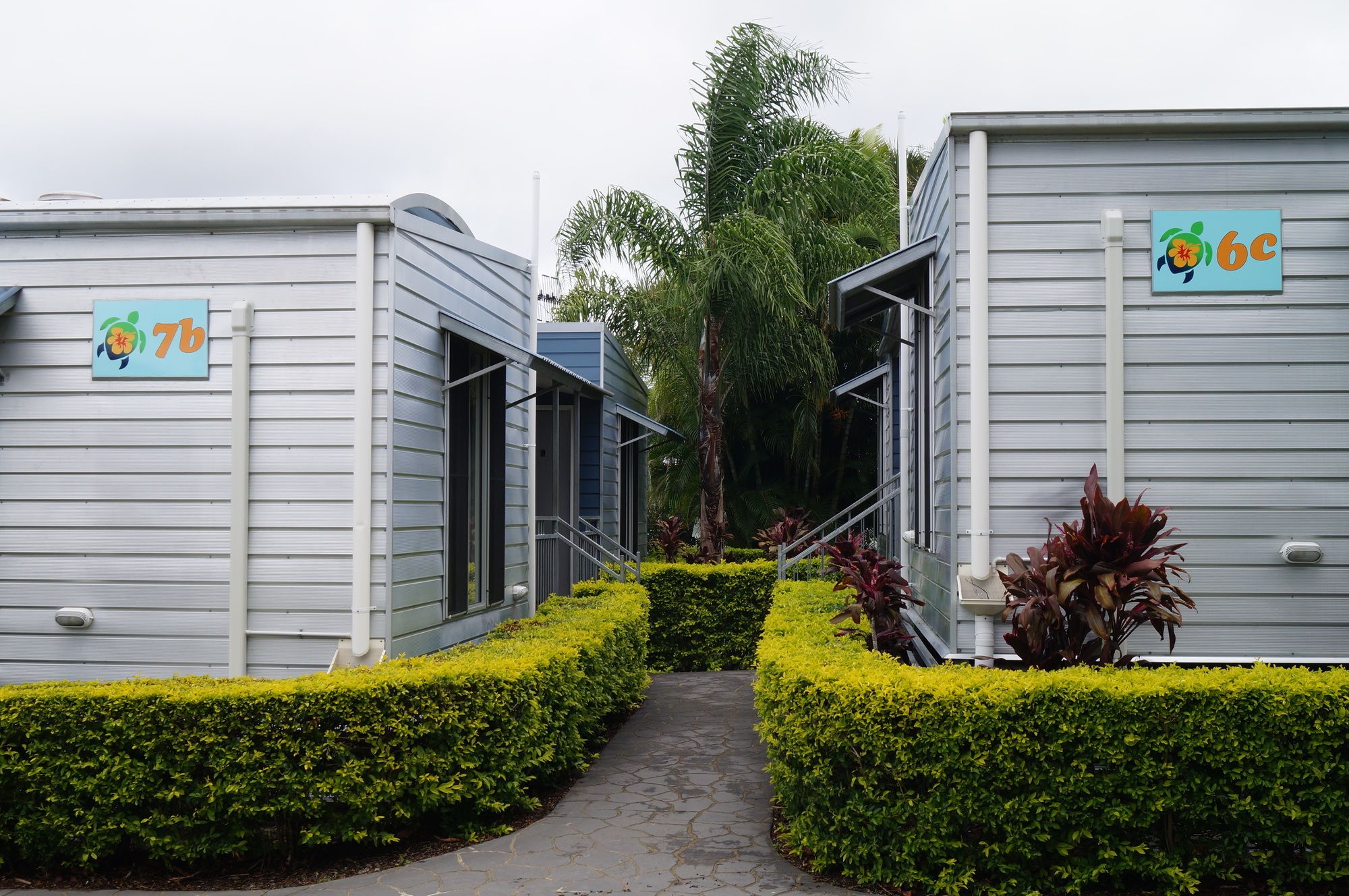 Sleepy Lagoon Hotel Motel