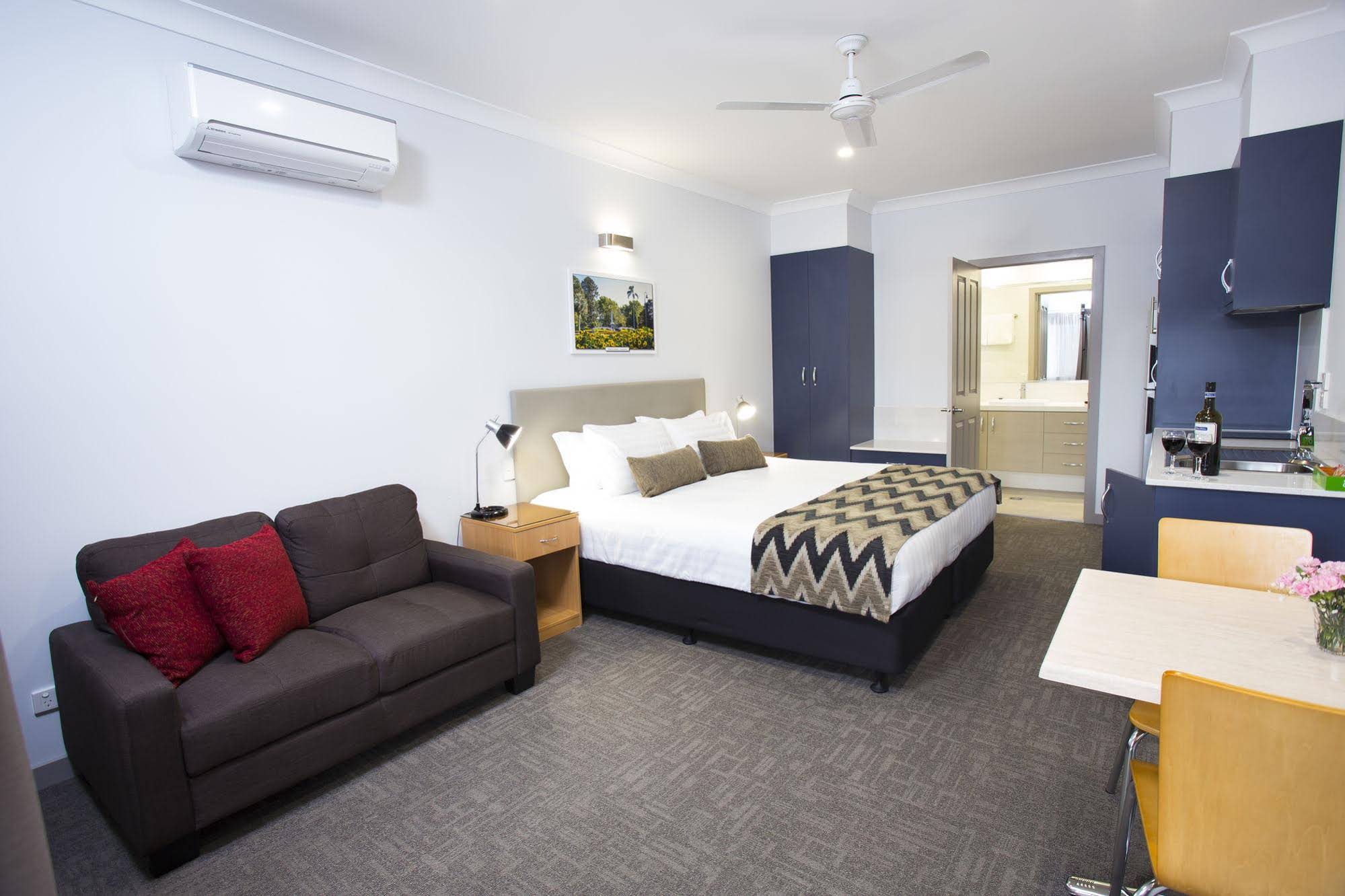 Altitude Motel