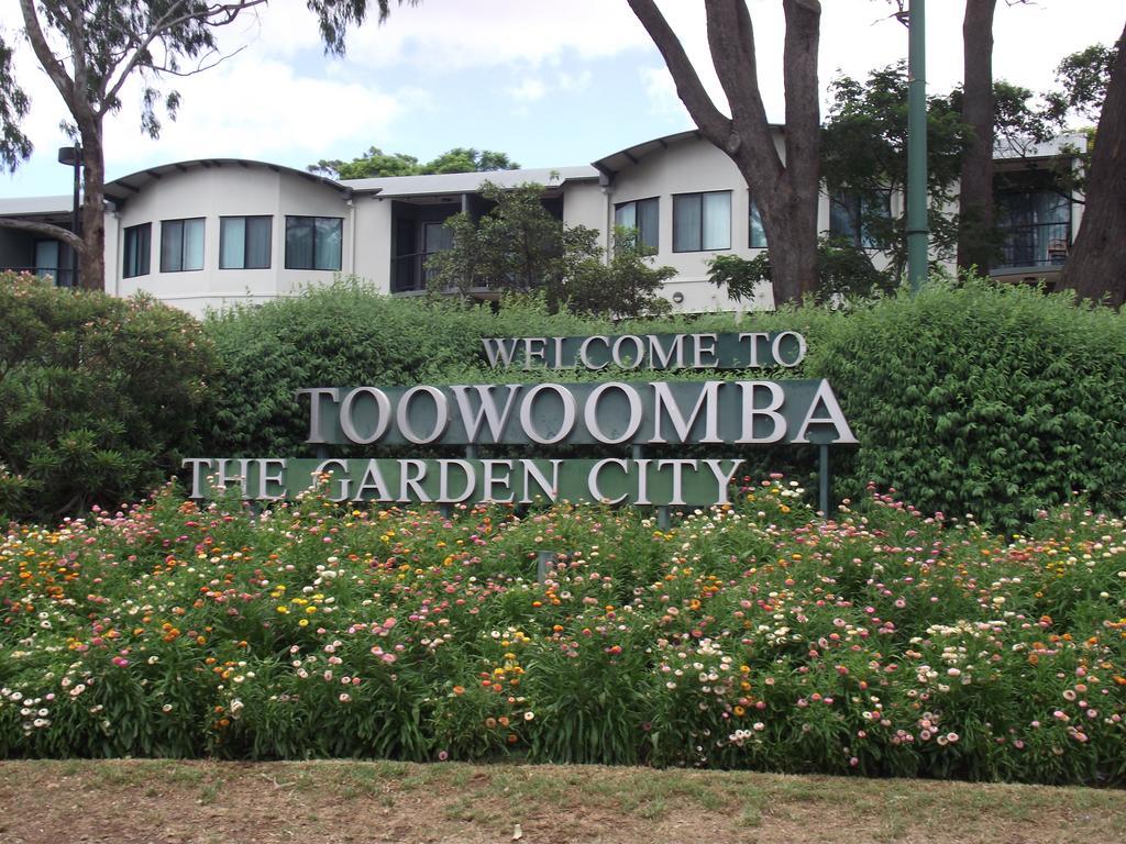 Eastgate Motel on the Range