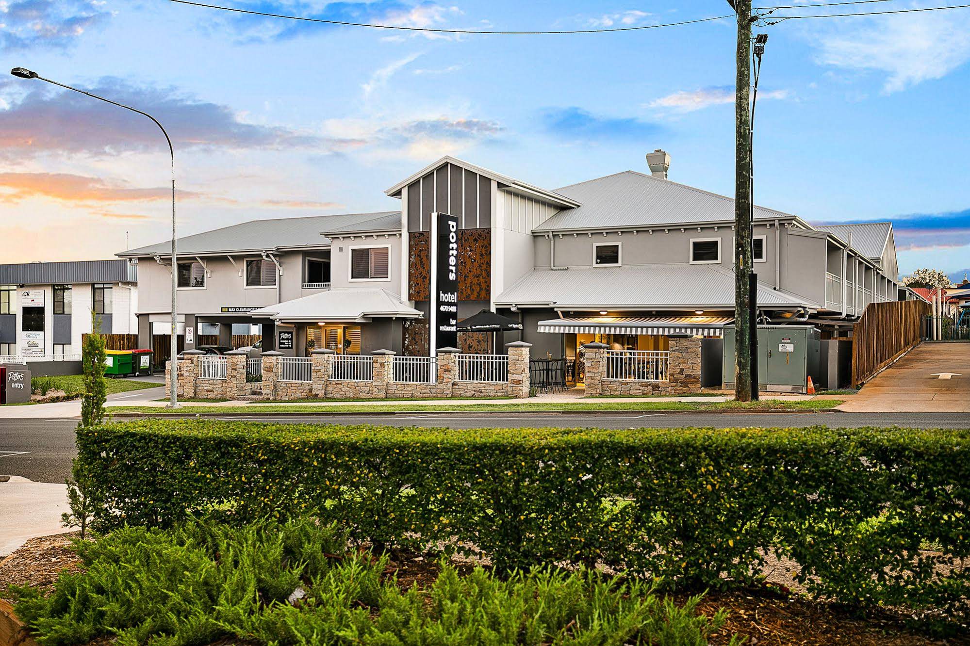 Potters Toowoomba Boutique Hotel