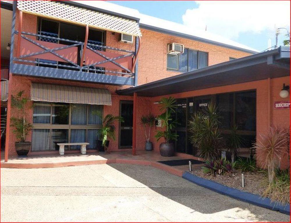 Cluden Park Motor Inn