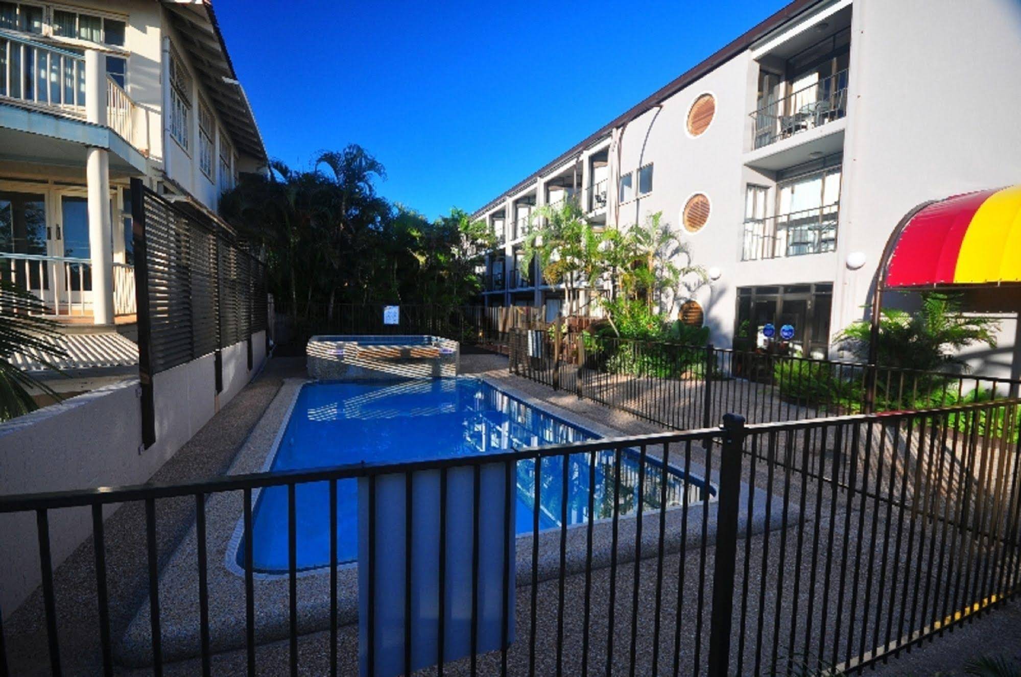 Holiday Apartments Waters Edge The Strand