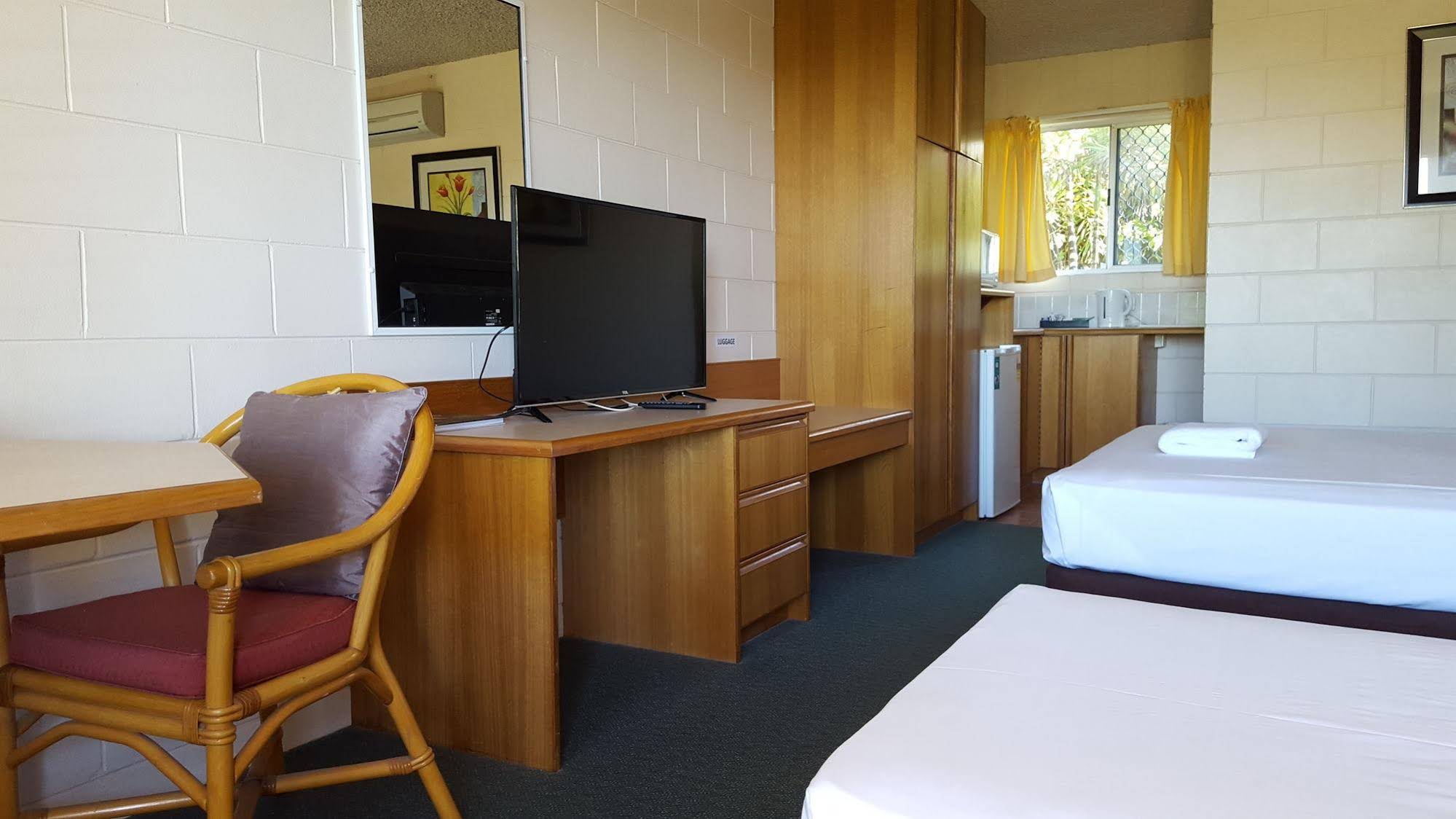 Island View Motel