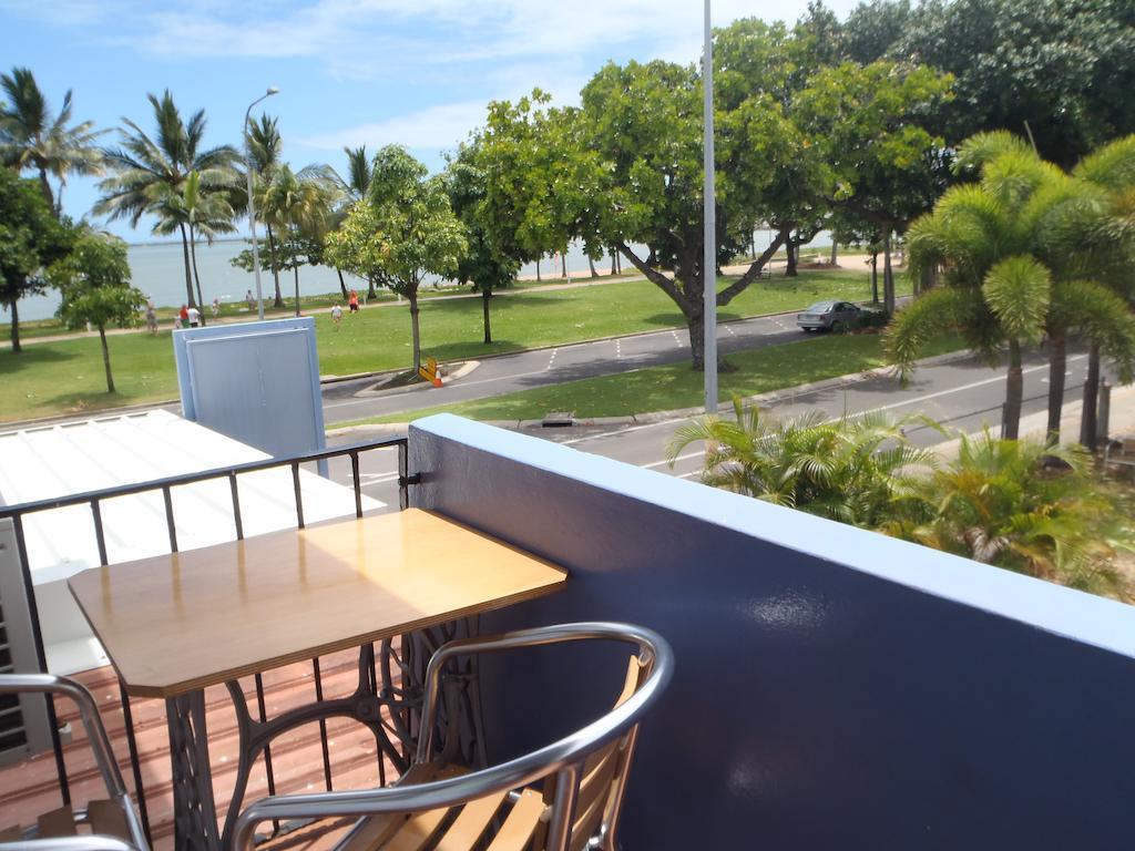 Strand Motel