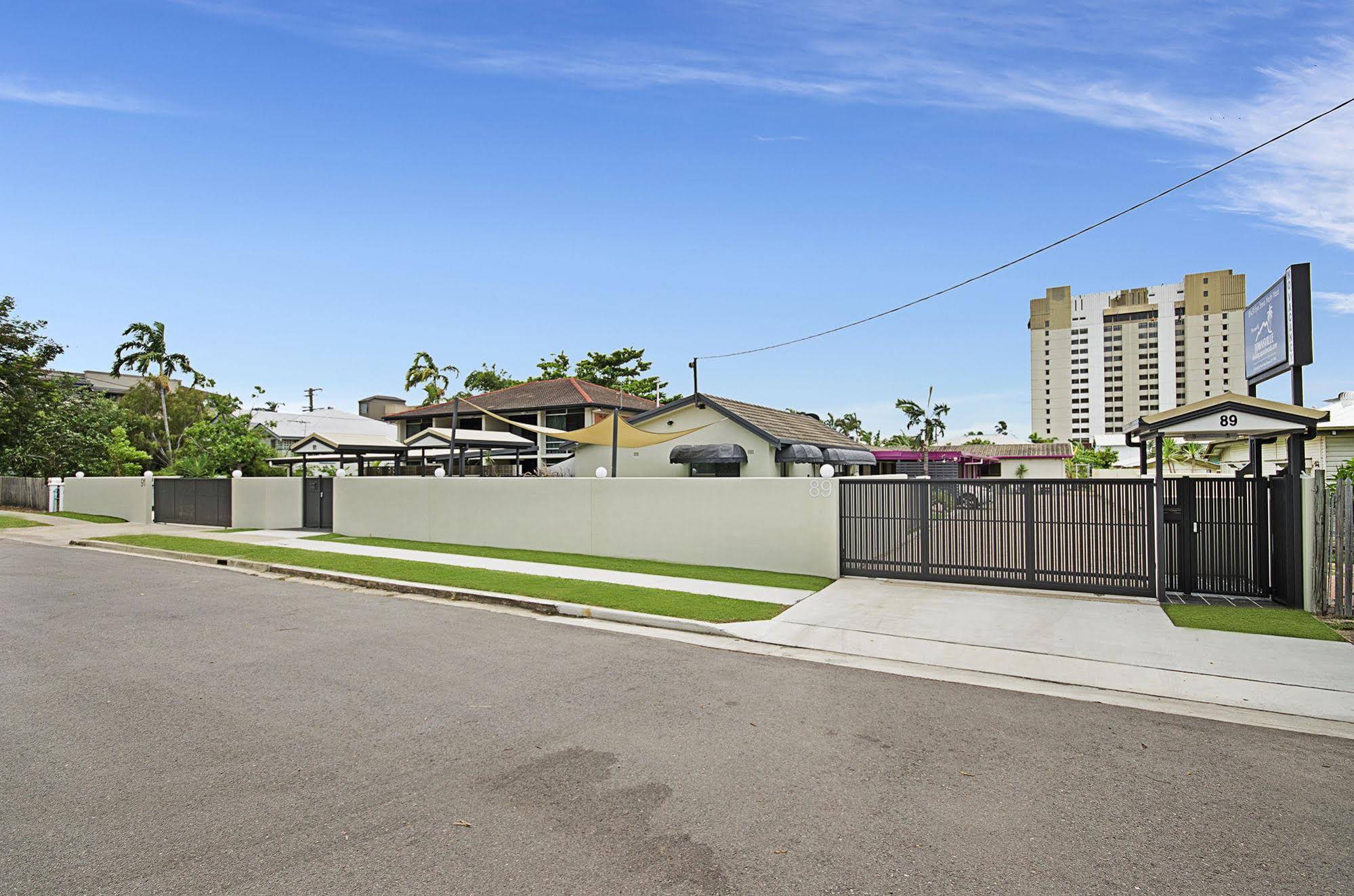 Townsville Holiday Apartments