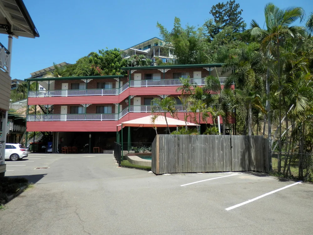 Yongala Lodge by The Strand
