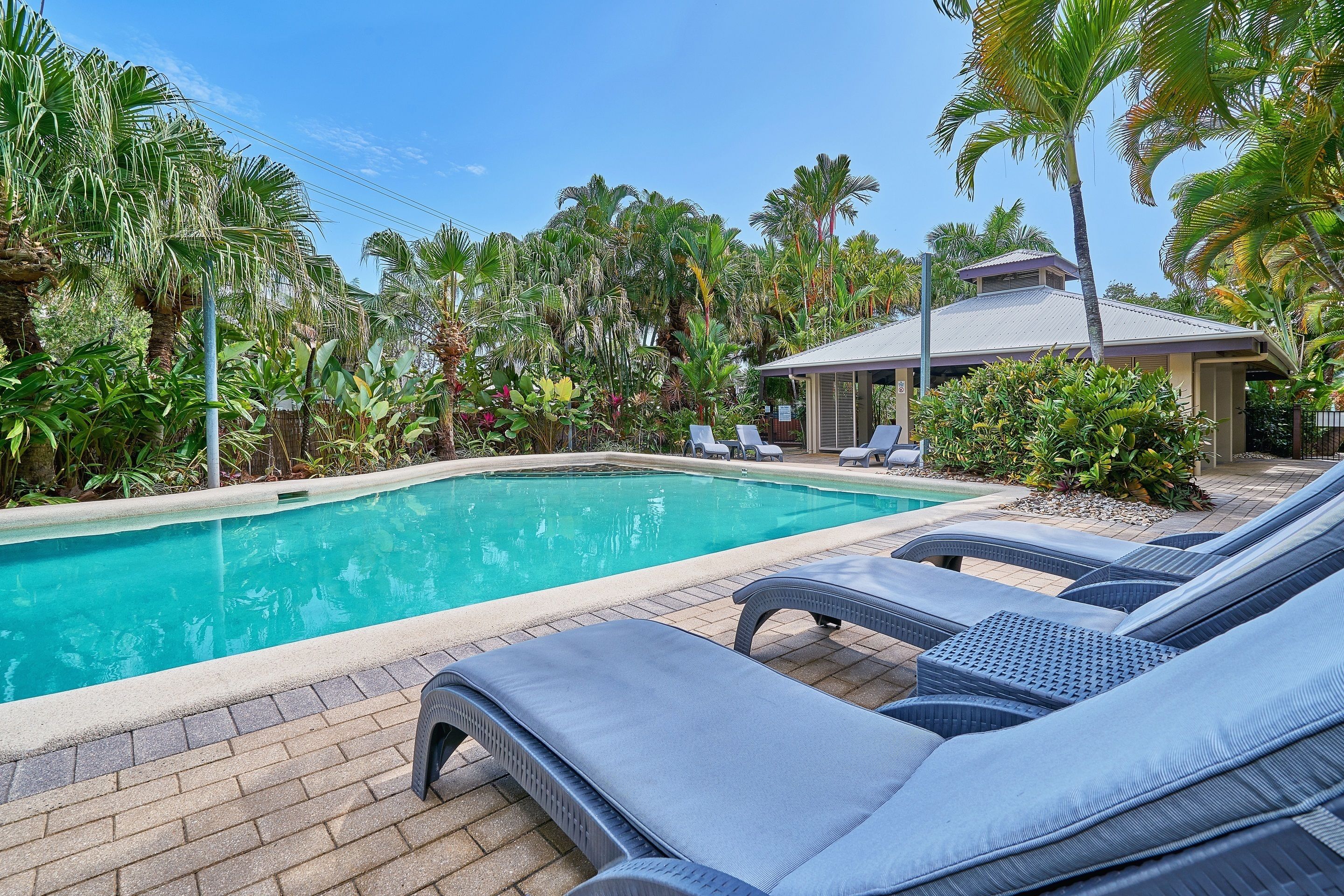 Comfort Inn & Suites Trinity Beach Club