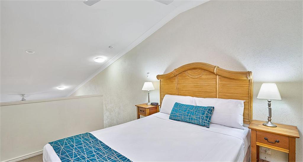 Comfort Inn & Suites Trinity Beach Club