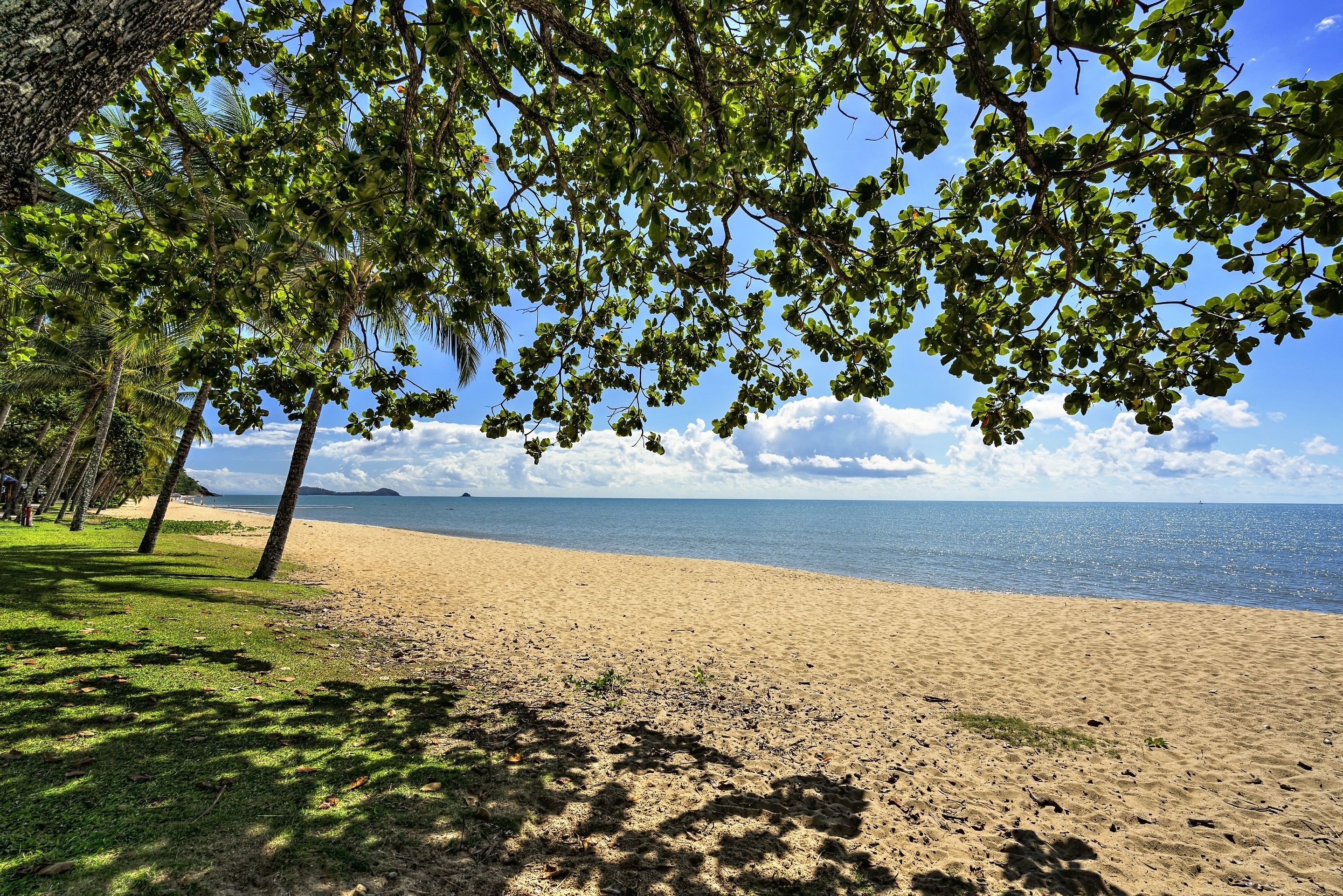 Comfort Inn & Suites Trinity Beach Club