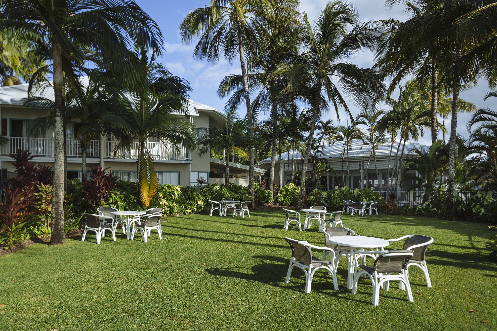 Coral Sands Beachfront Resort