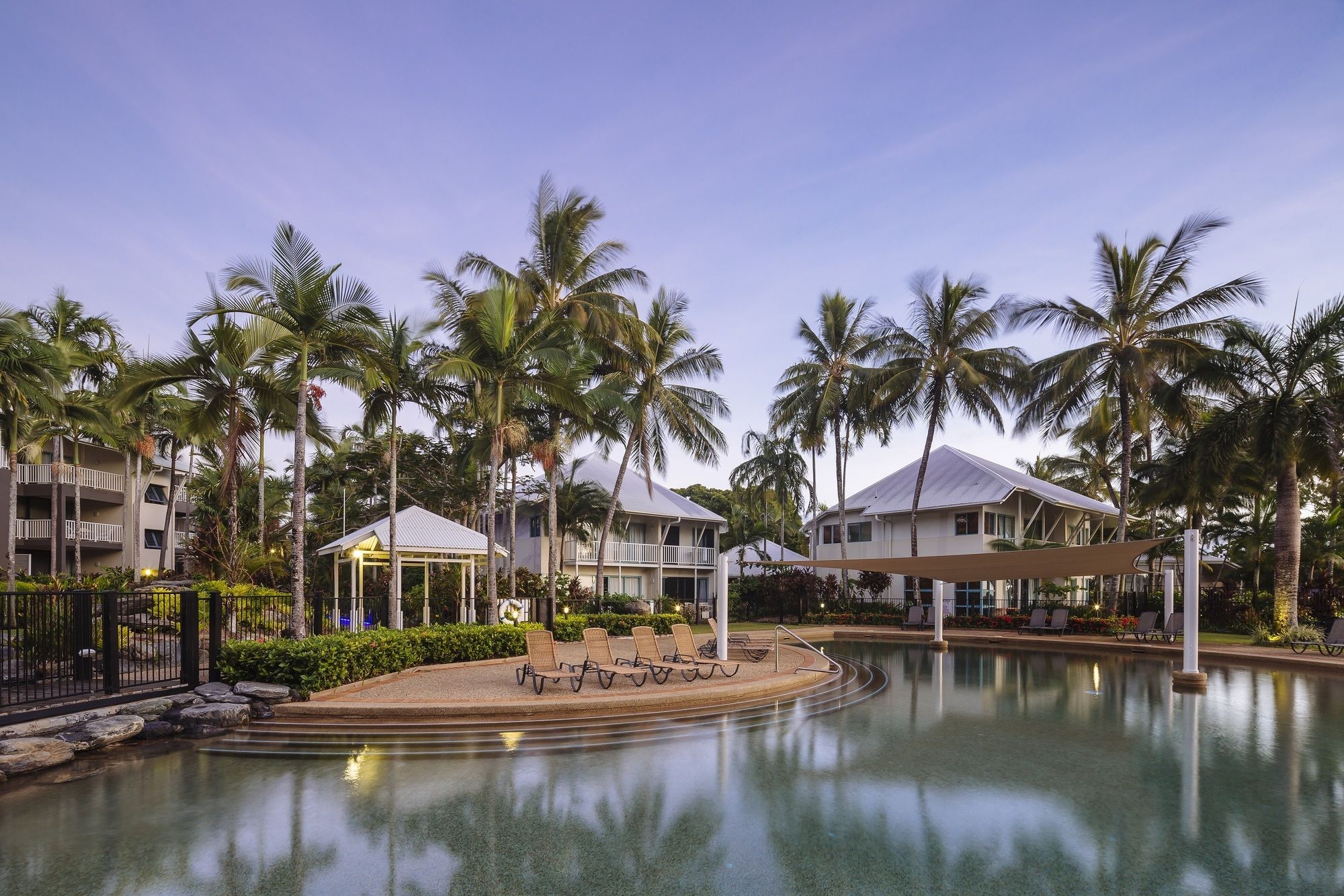 Coral Sands Beachfront Resort