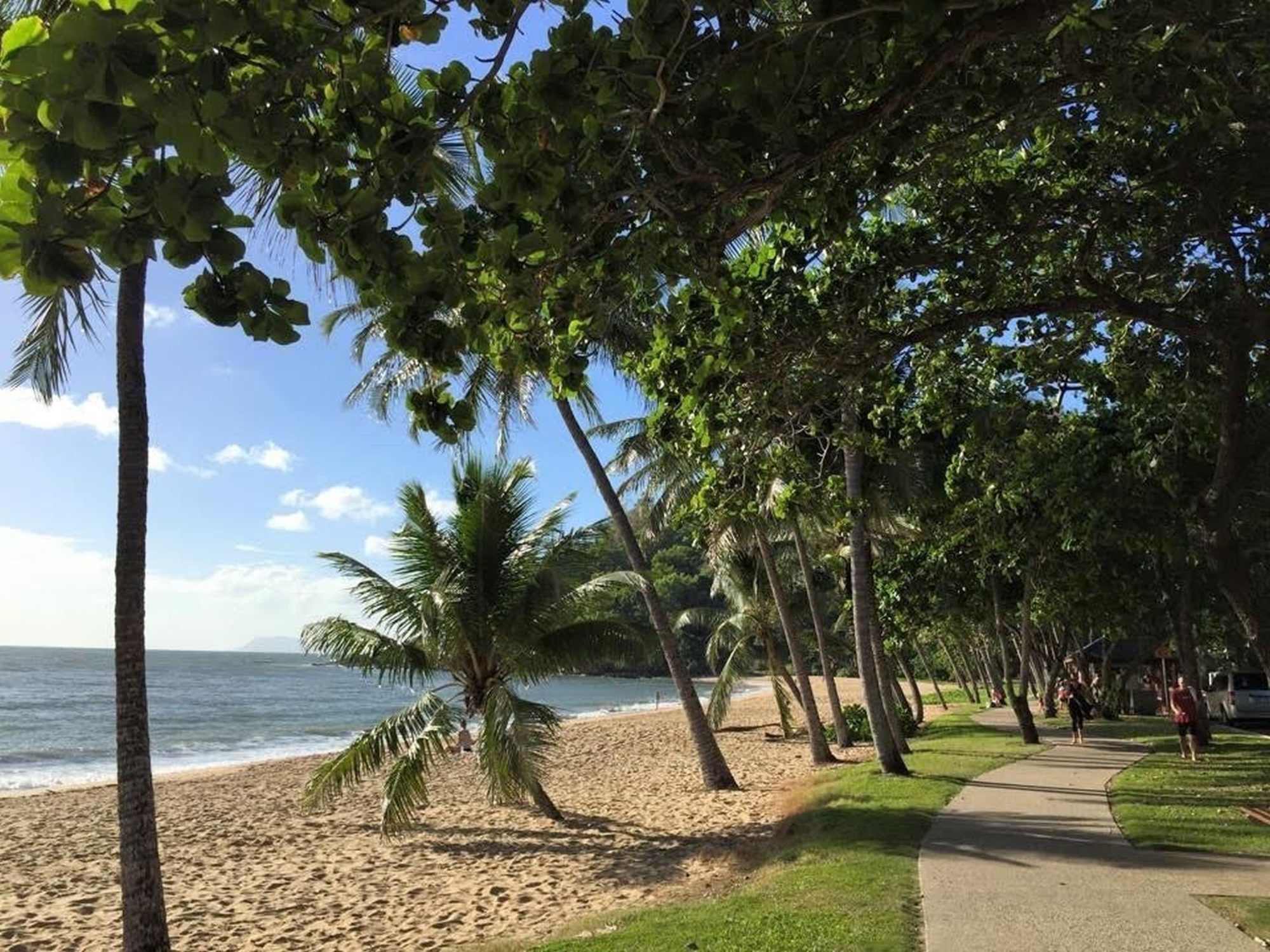 Costa Royale Trinity Beach