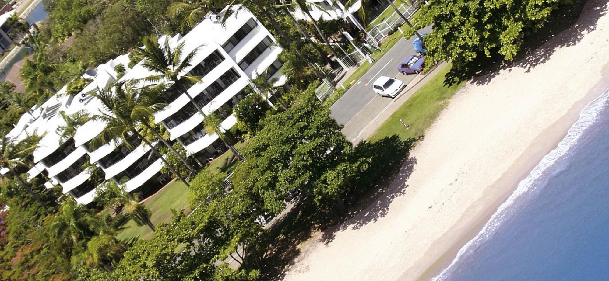 Roydon Beachfront Holiday Apartments
