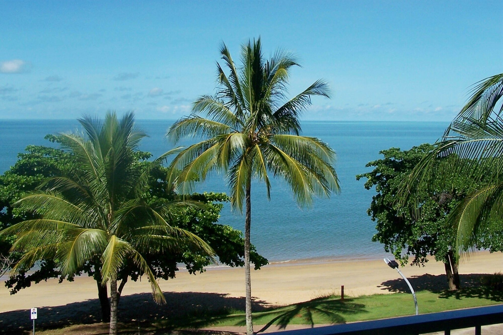 Roydon Beachfront Holiday Apartments