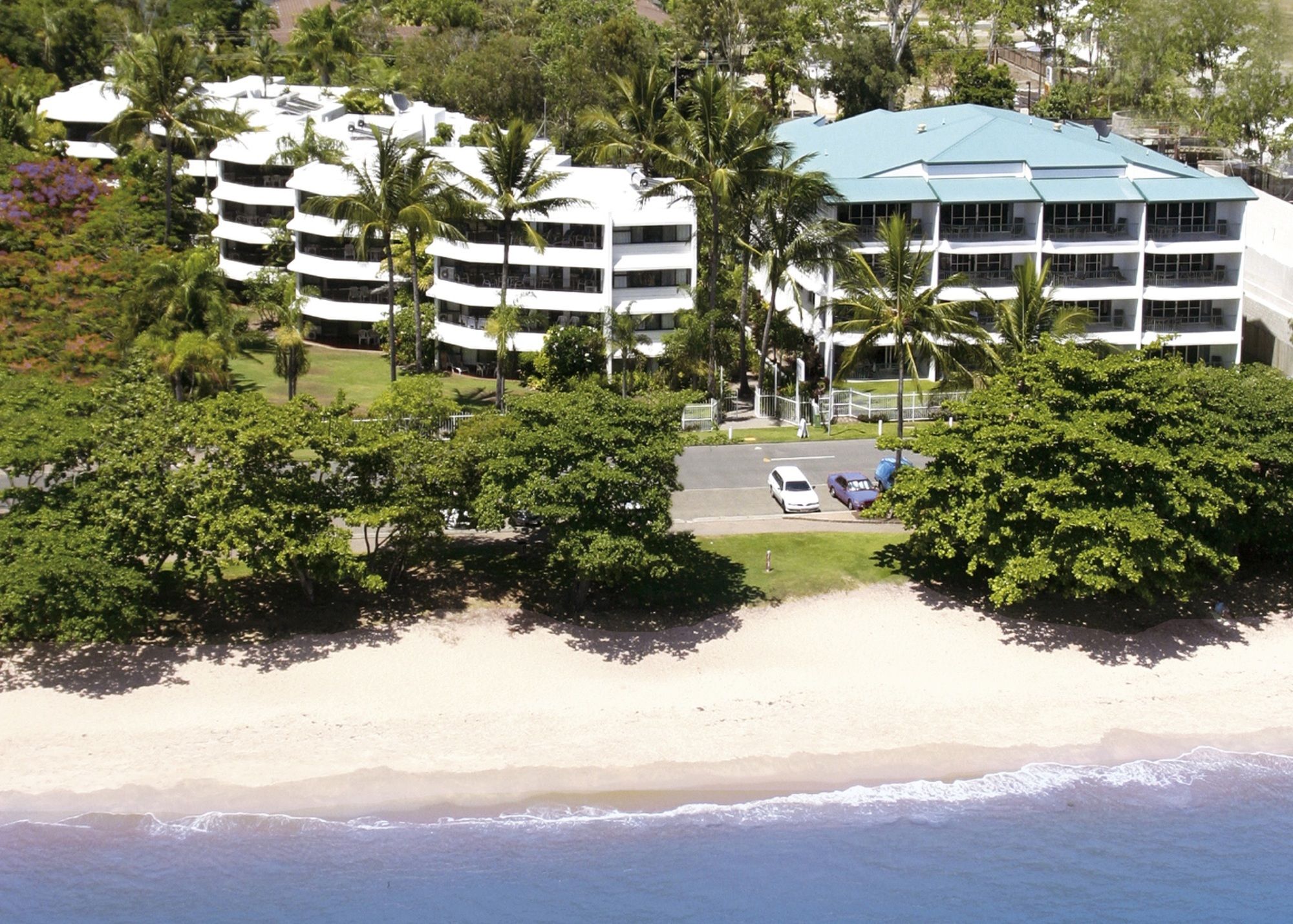 Roydon Beachfront Holiday Apartments