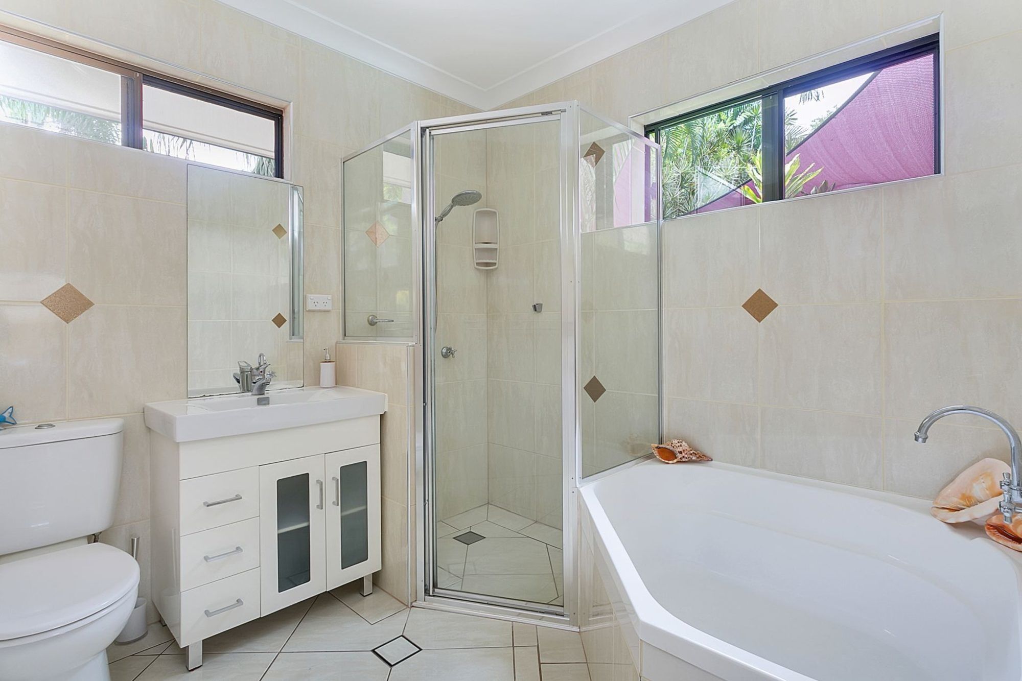 Trinity Breezes at Trinity Beach