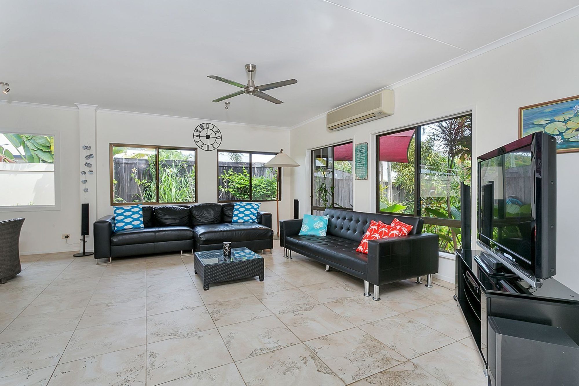 Trinity Breezes at Trinity Beach