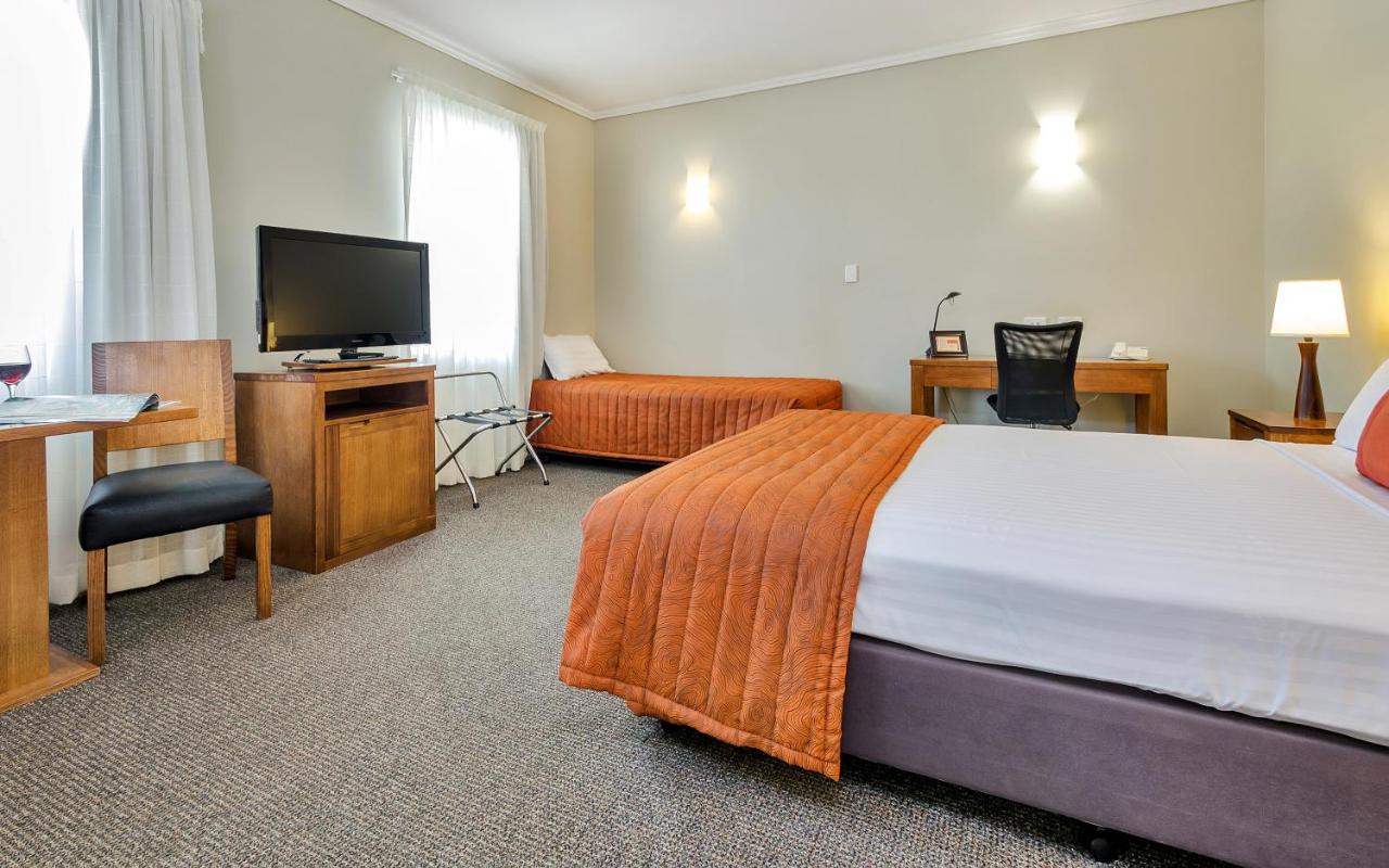 Coachman's Inn Warwick