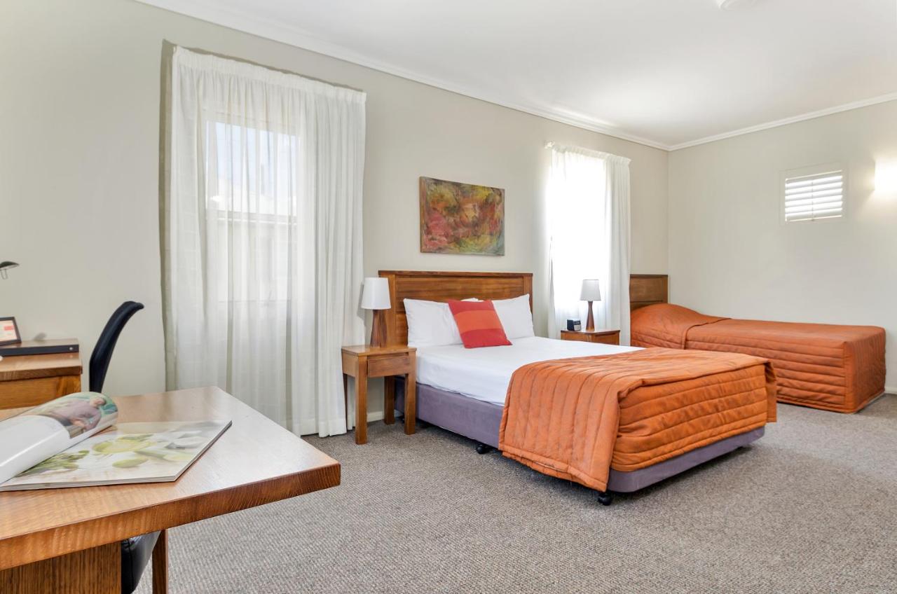 Coachman's Inn Warwick